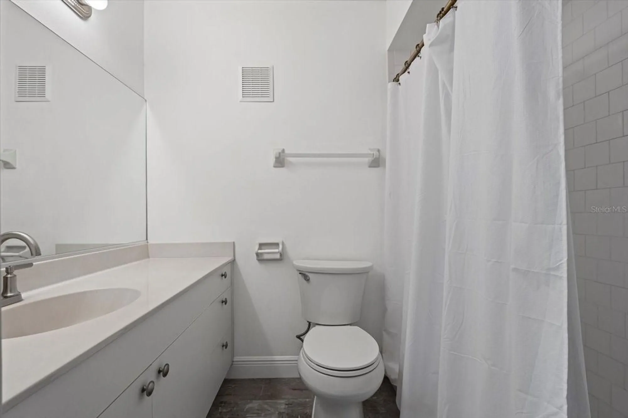 Property Slideshow image 25 of 65 | 970 sandpiper cir # 970, Bradenton, FL, 34209