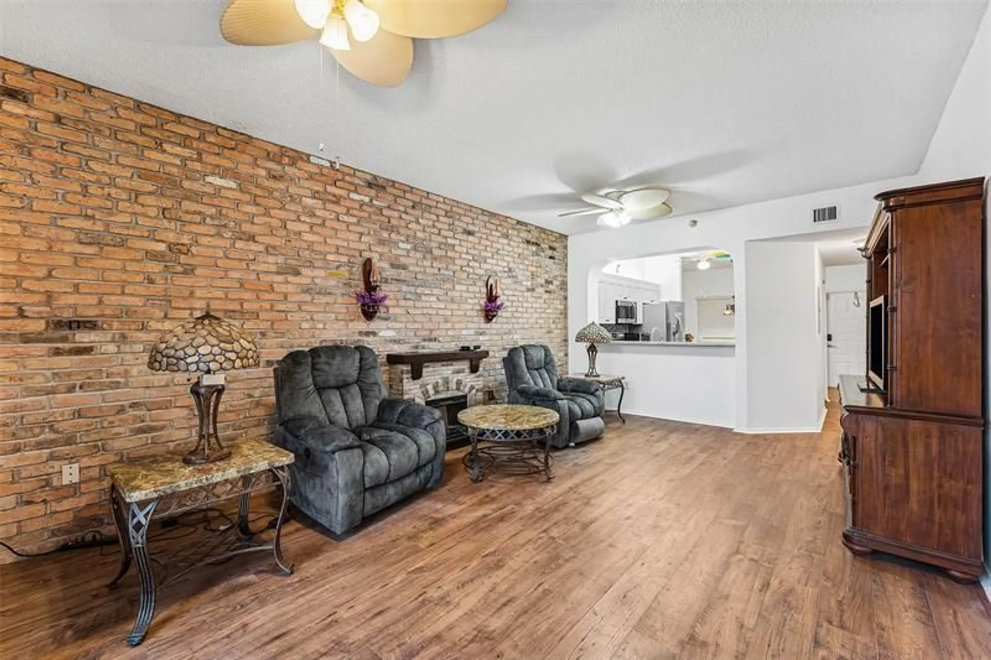 Property Slideshow image 5 of 17 | 7647 southampton ter 314, Tamarac, FL, 33321