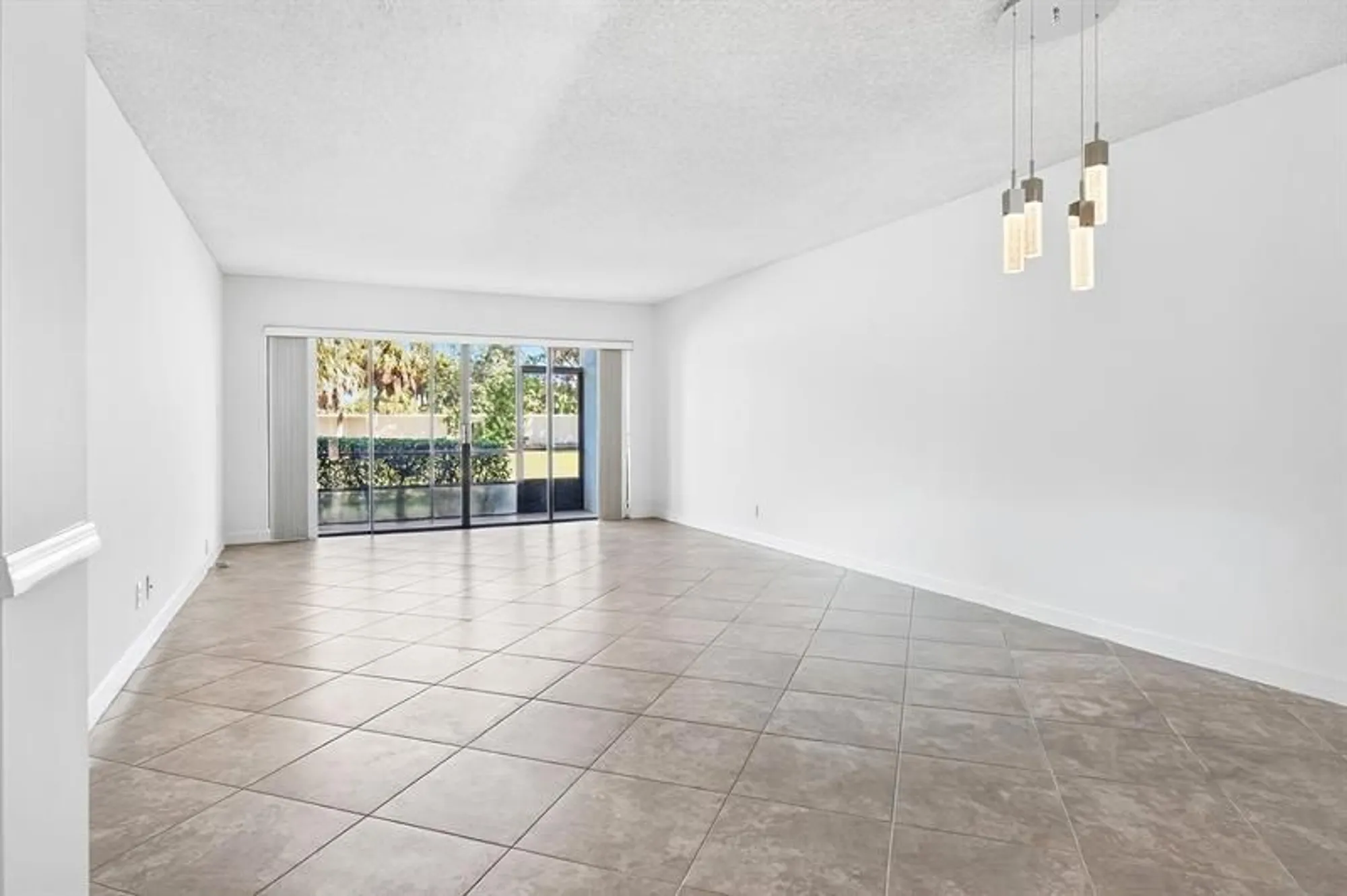 Property Slideshow image 6 of 38 | 5021 oak hill ln apt 115, Delray Beach, FL, 33484