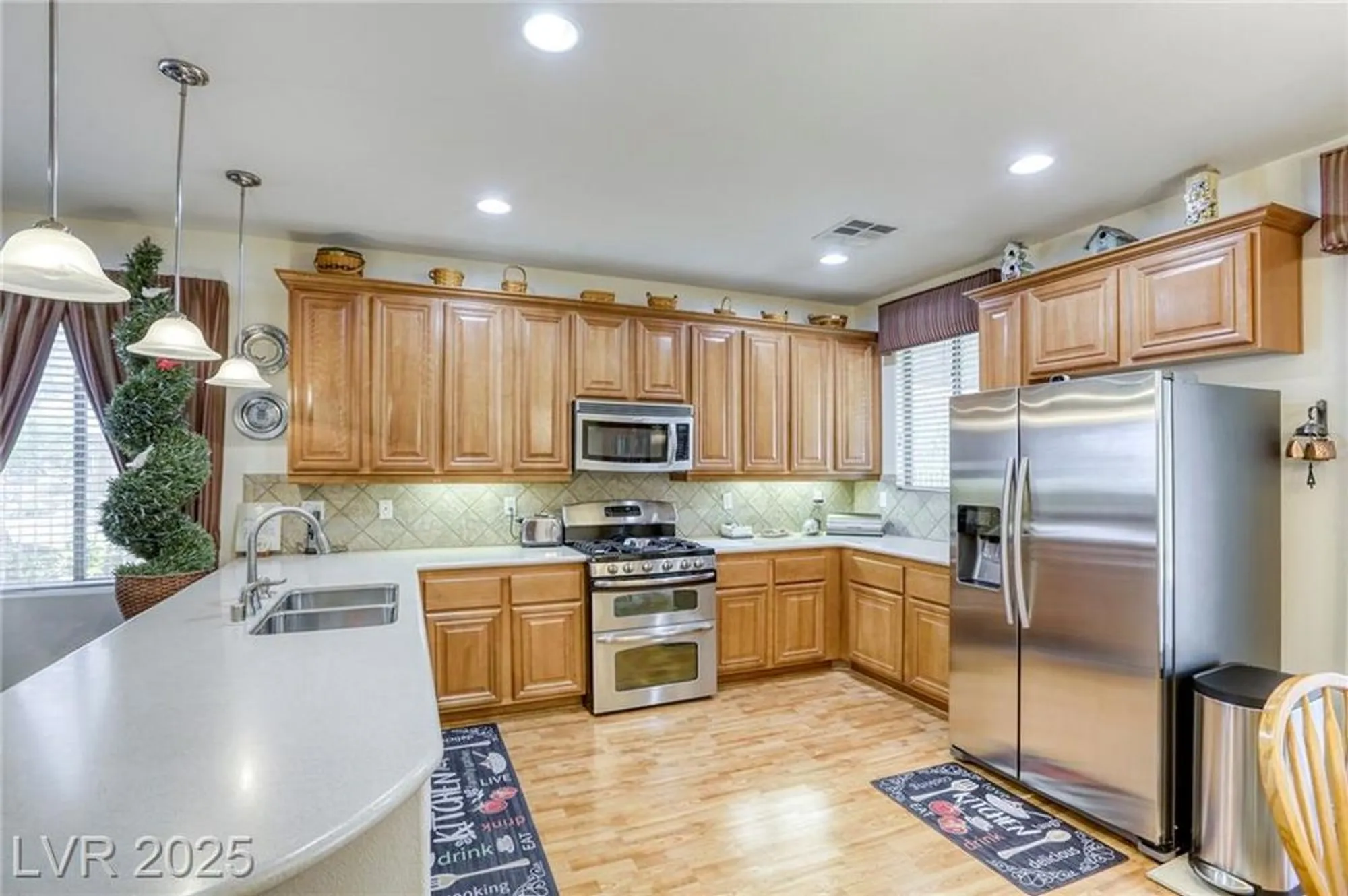 Property Slideshow image 14 of 65 | 3736 rocklin peak ave, North Las Vegas, NV, 89081