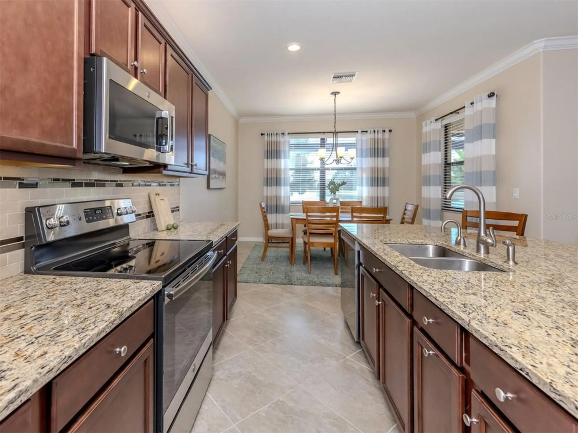 Property Slideshow image 16 of 74 | 10025 cozy grove dr, Venice, FL, 34293