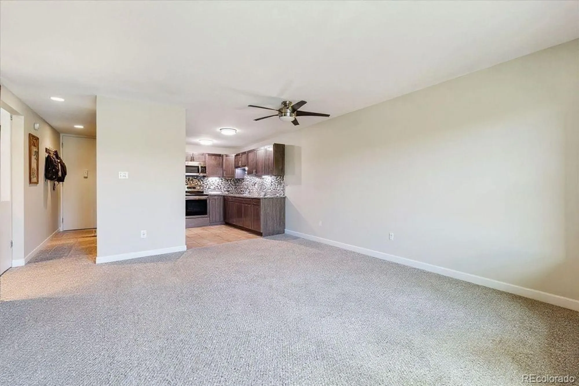 Property Slideshow image 10 of 36 | 725 s clinton st apt 13b, Denver, CO, 80247