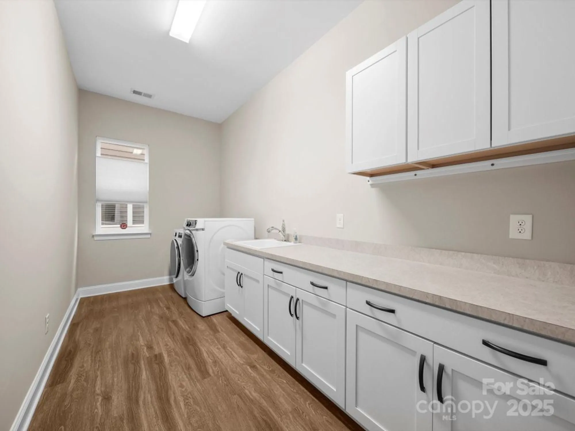 Property Slideshow image 19 of 44 | 253 stone mountain way, Denver, NC, 28037