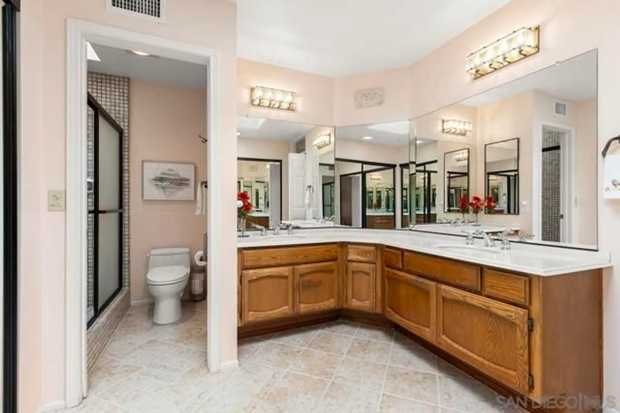 Property Slideshow image 23 of 75 | 17632 caminito hercuba, San Diego, CA, 92128