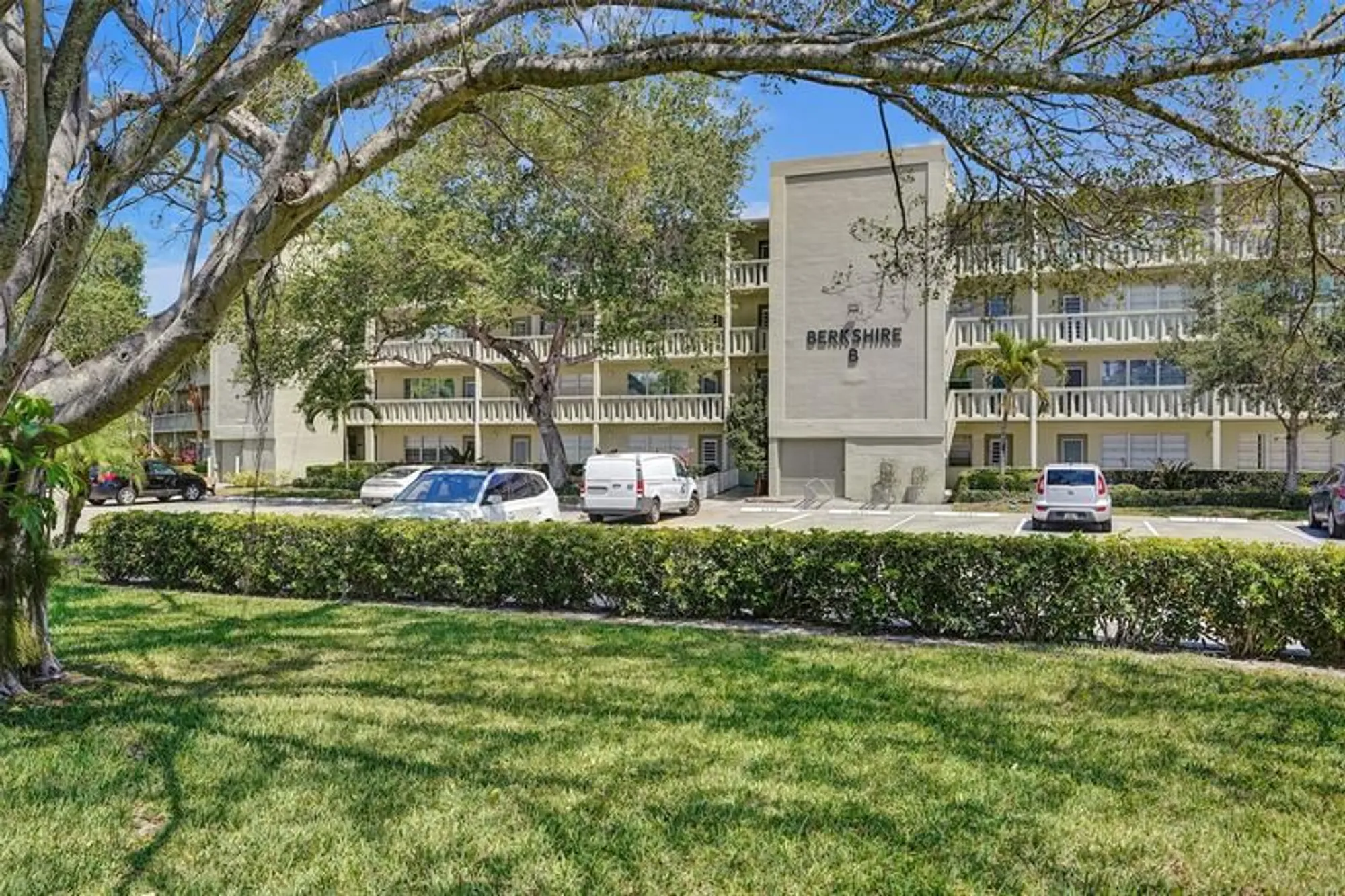 Property Slideshow image 24 of 38 | 3038 berkshire b # 3038, Deerfield Beach, FL, 33442