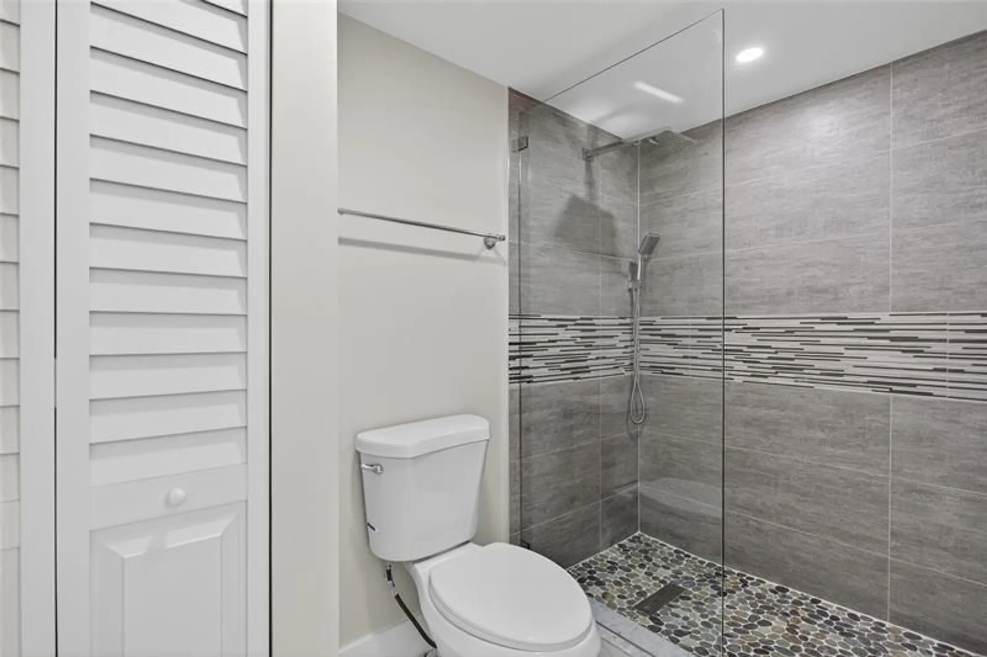 Property Slideshow image 34 of 83 | 3303 aruba way o4, Coconut Creek, FL, 33066