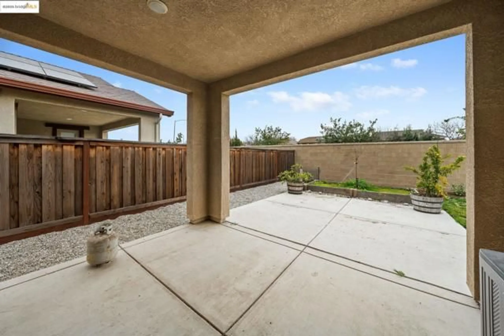 Property Slideshow image 17 of 22 | 1052 camborne dr, Manteca, CA, 95336