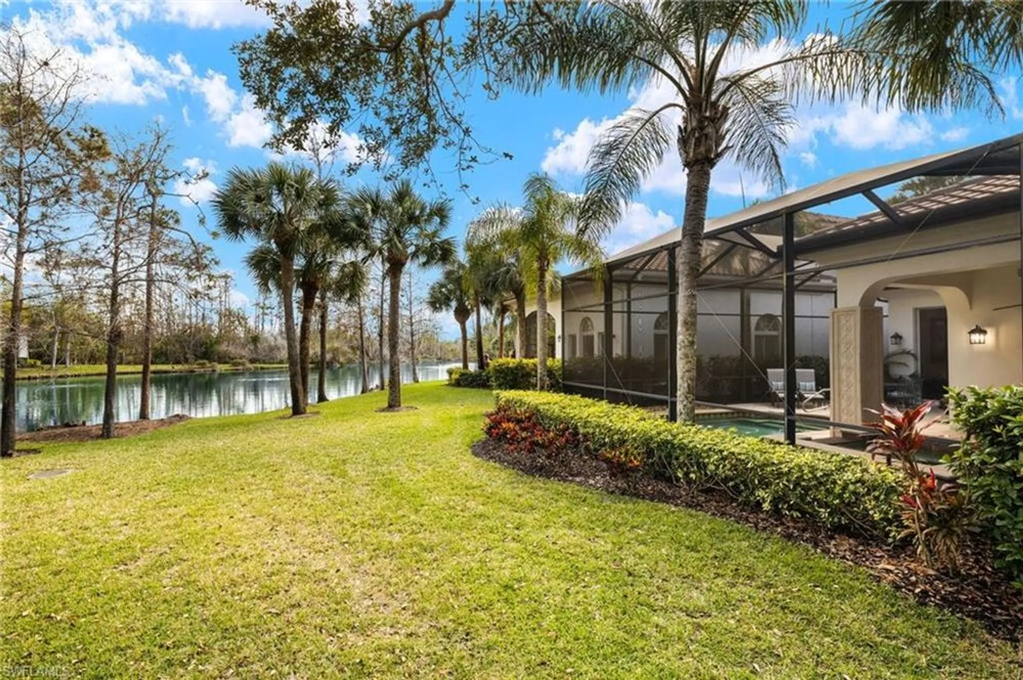 Property Slideshow image 2 of 28 | 4670 via roma, Estero, FL, 34134