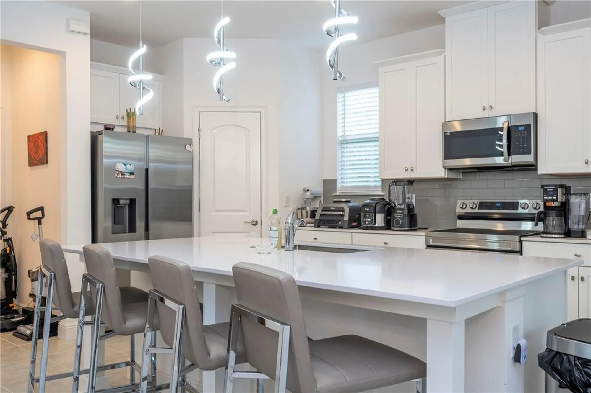 Property Slideshow image 13 of 68 | 3116 oxbow ct, Harmony, FL, 34773