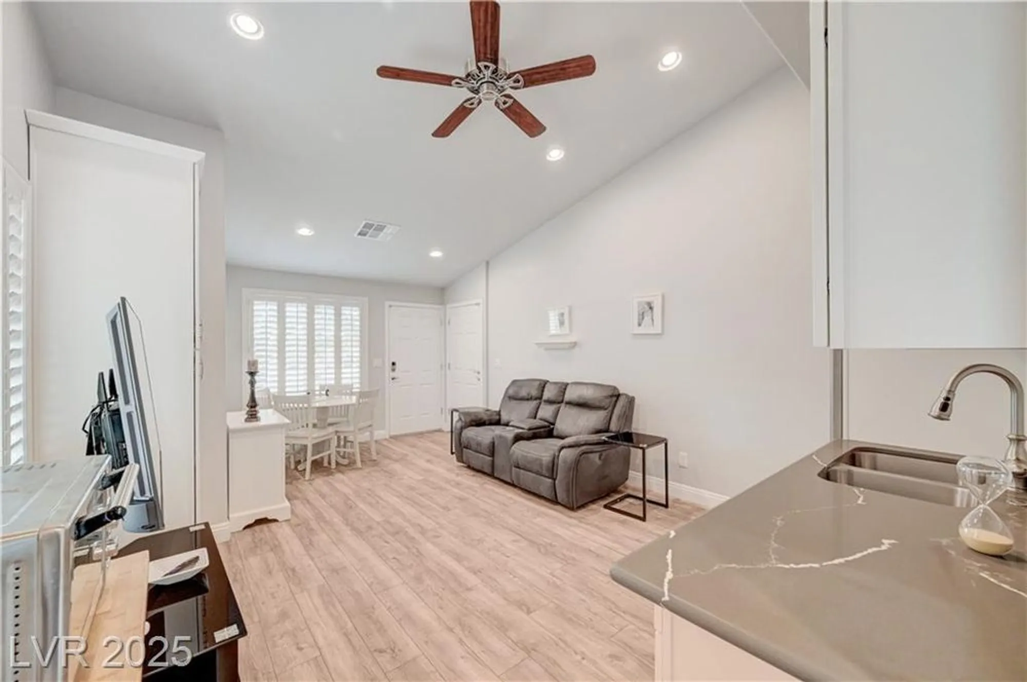 Property Slideshow image 49 of 69 | 3033 merimar dr, Las Vegas, NV, 89134