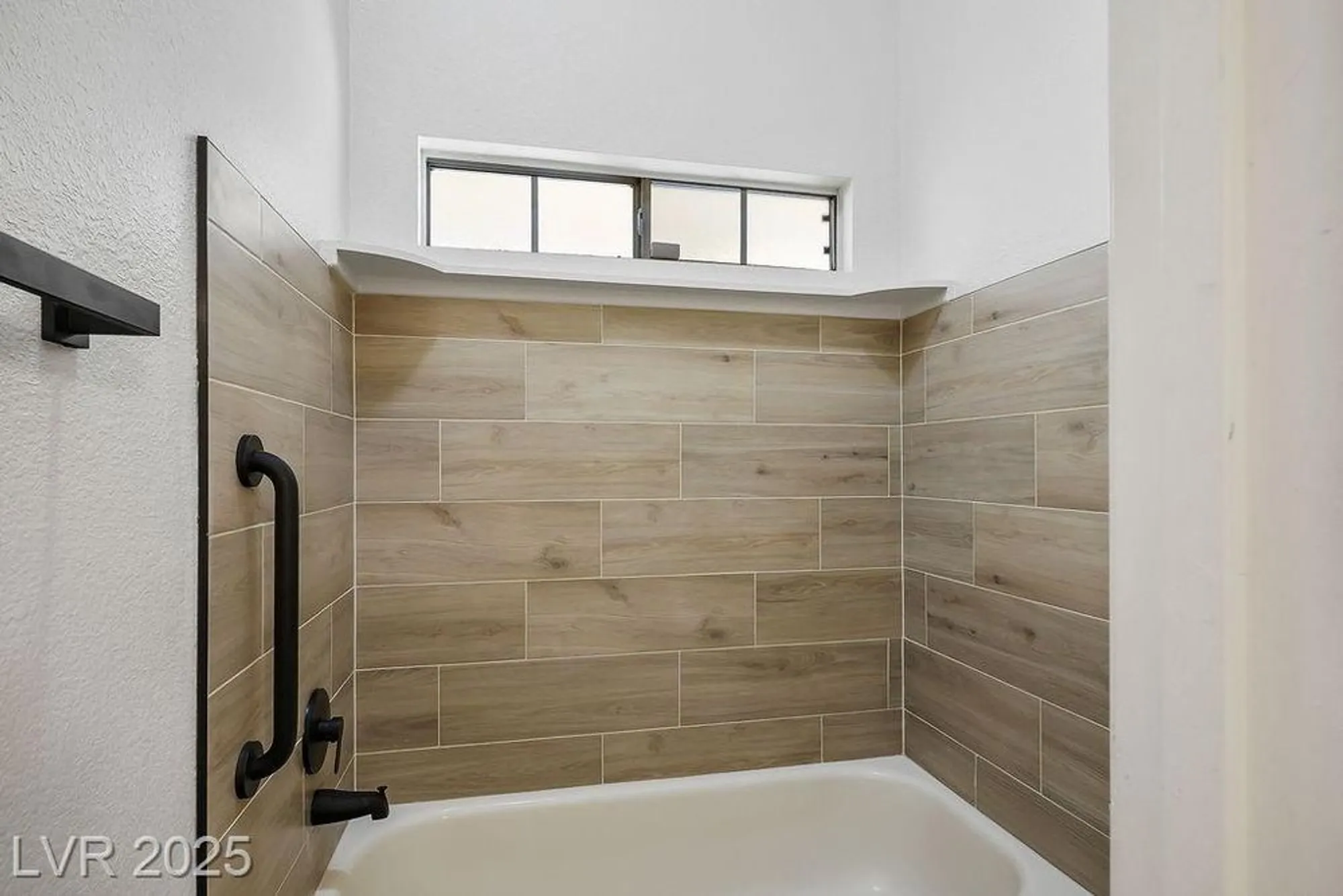 Property Slideshow image 14 of 32 | 4824 lawnwood ct, Las Vegas, NV, 89130