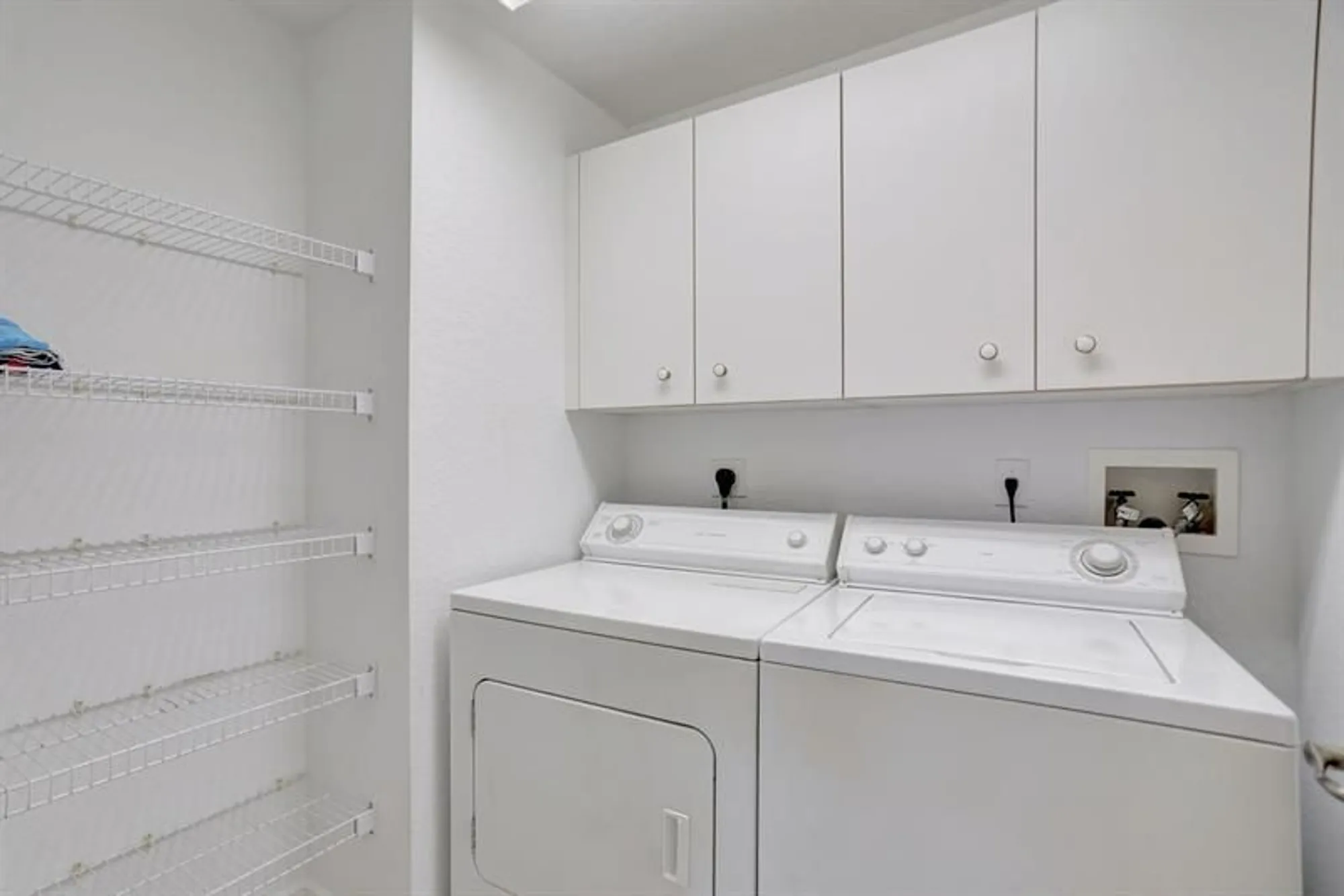 Property Slideshow image 14 of 36 | 7727 southampton ter 205, Tamarac, FL, 33321