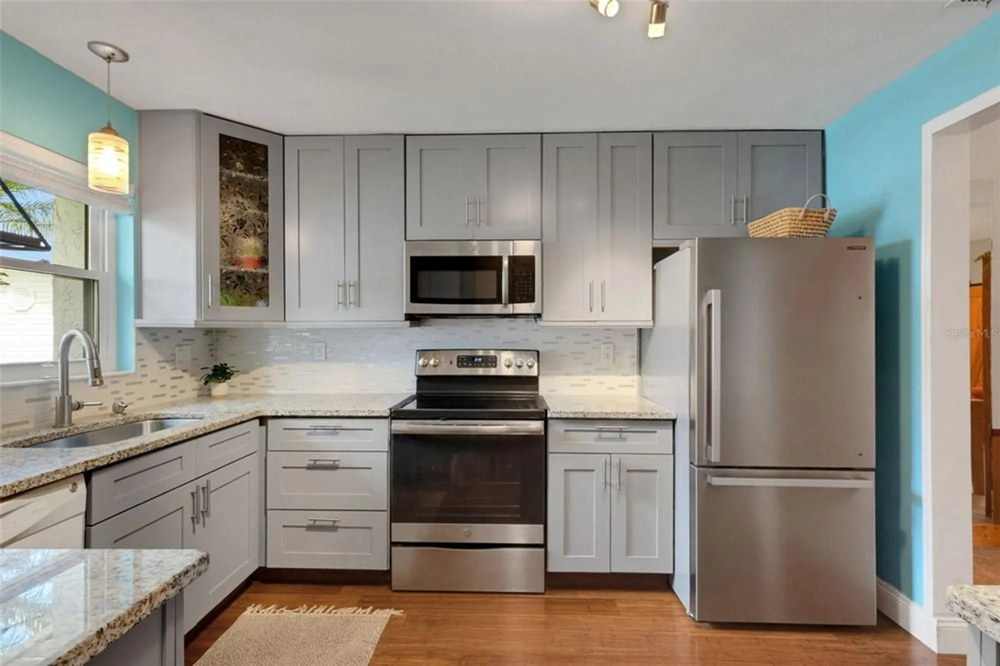 Property Slideshow image 6 of 91 | 1065 tartan dr c, Palm Harbor, FL, 34684