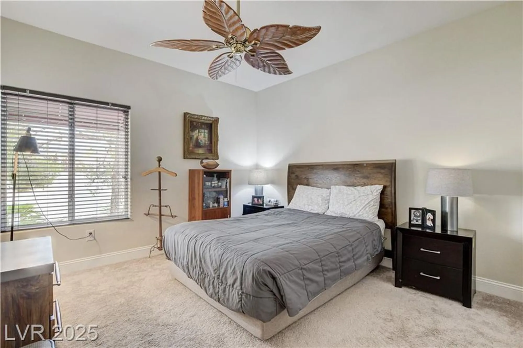Property Slideshow image 38 of 80 | 2832 castle bar dr, Las Vegas, NV, 89134