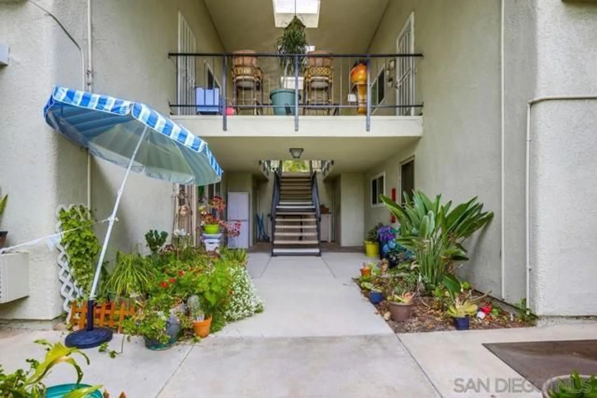 Property Slideshow image 26 of 29 | 3253 san amadeo n, Laguna Woods, CA, 92637