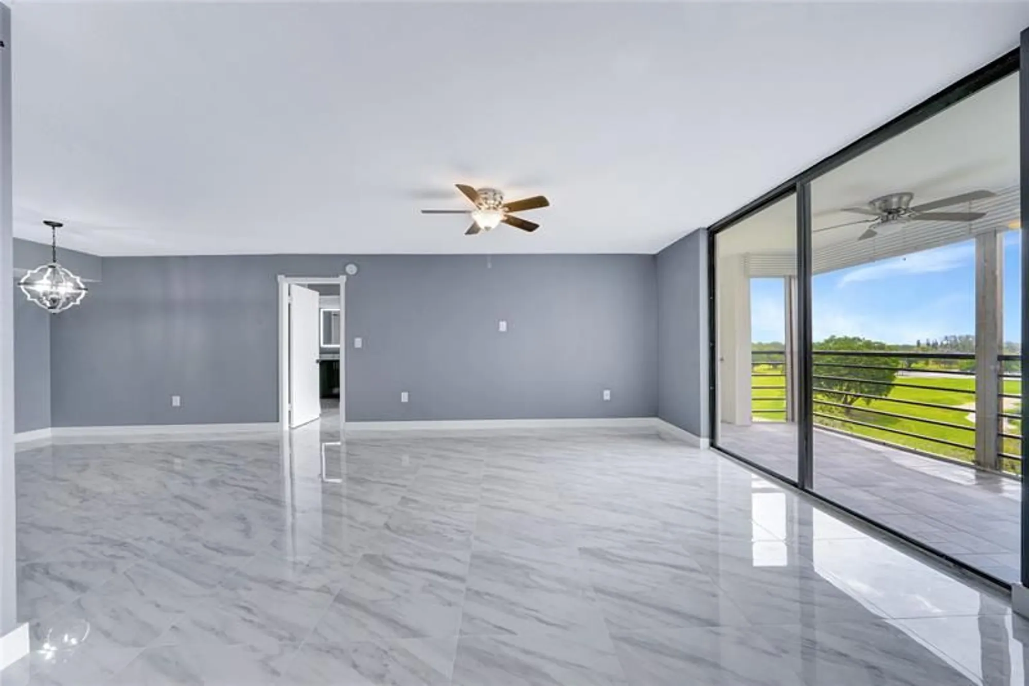 Property Slideshow image 10 of 53 | 1100 saint charles pl 708, Pembroke Pines, FL, 33026