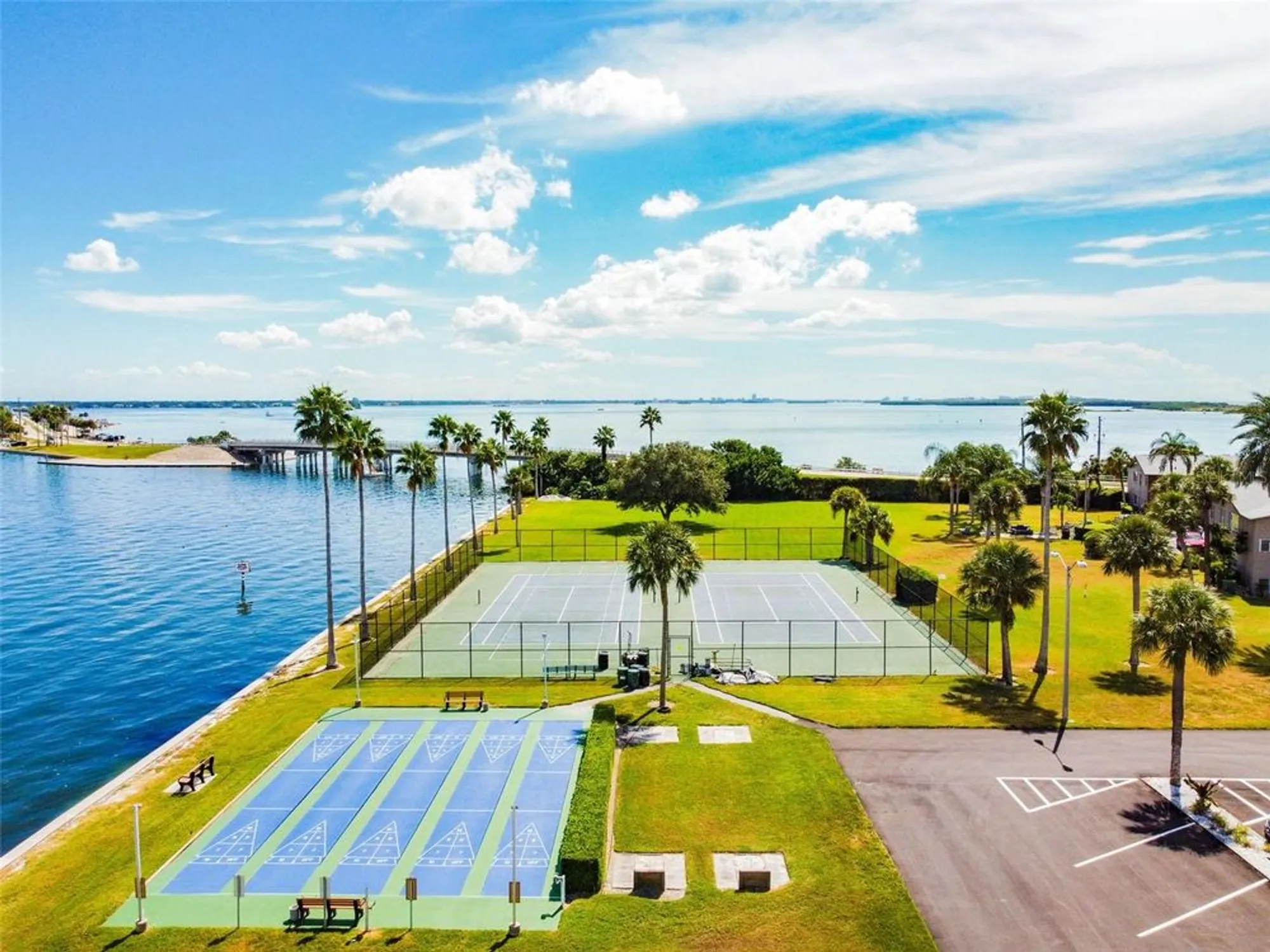 Property Slideshow image 48 of 71 | 5 gateshead dr 203, Dunedin, FL, 34698
