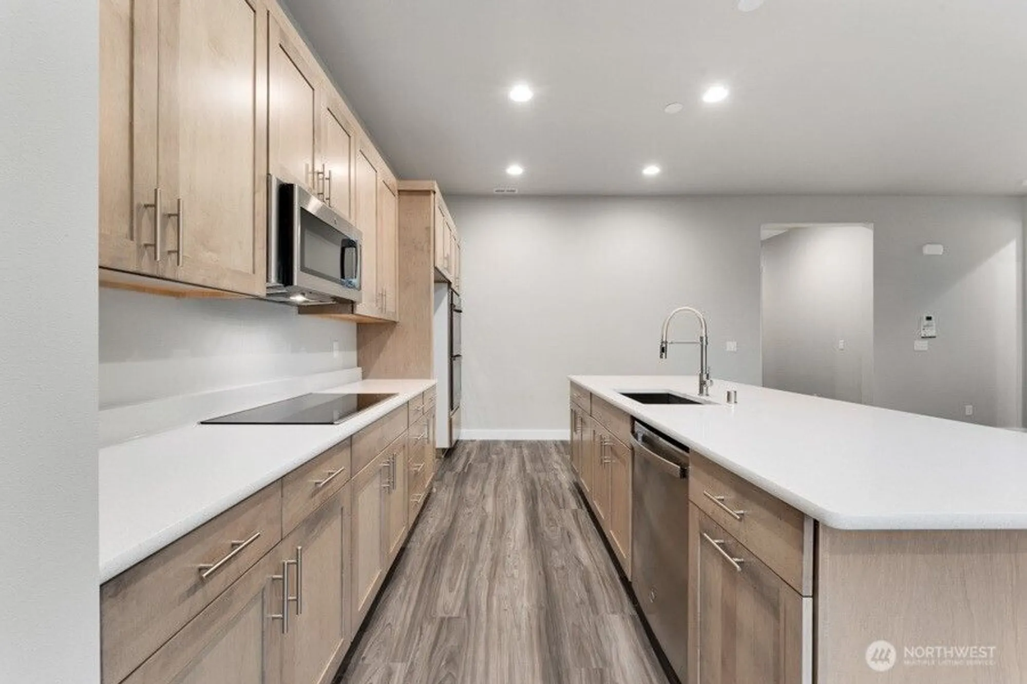 Property Slideshow image 4 of 12 | 31 mccartney peak # 76, Port Ludlow, WA, 98365