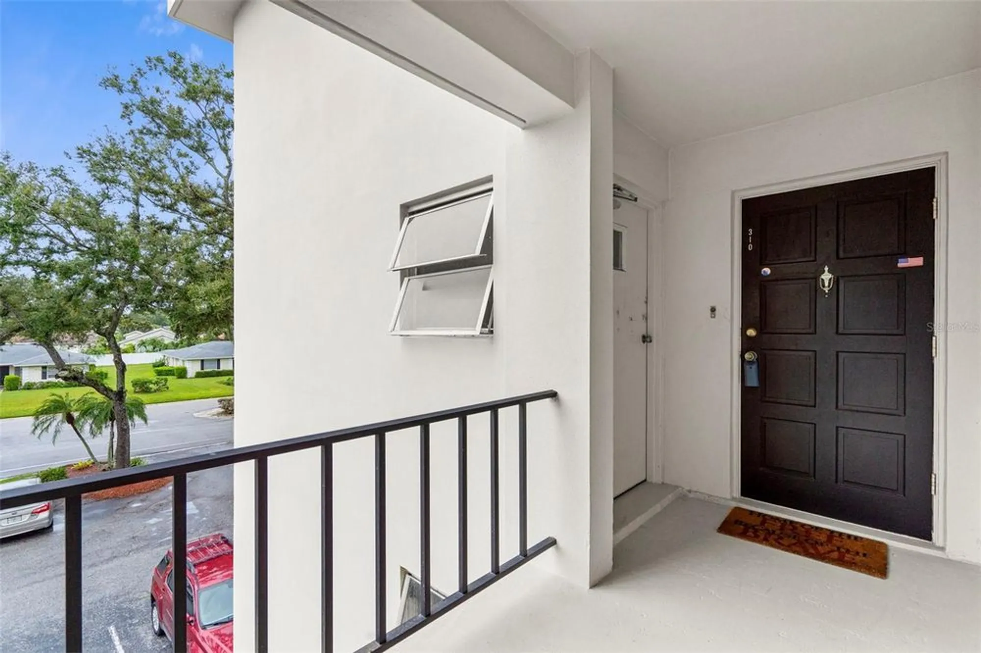 Property Slideshow image 3 of 23 | 7461 w country club dr 310, Sarasota, FL, 34243
