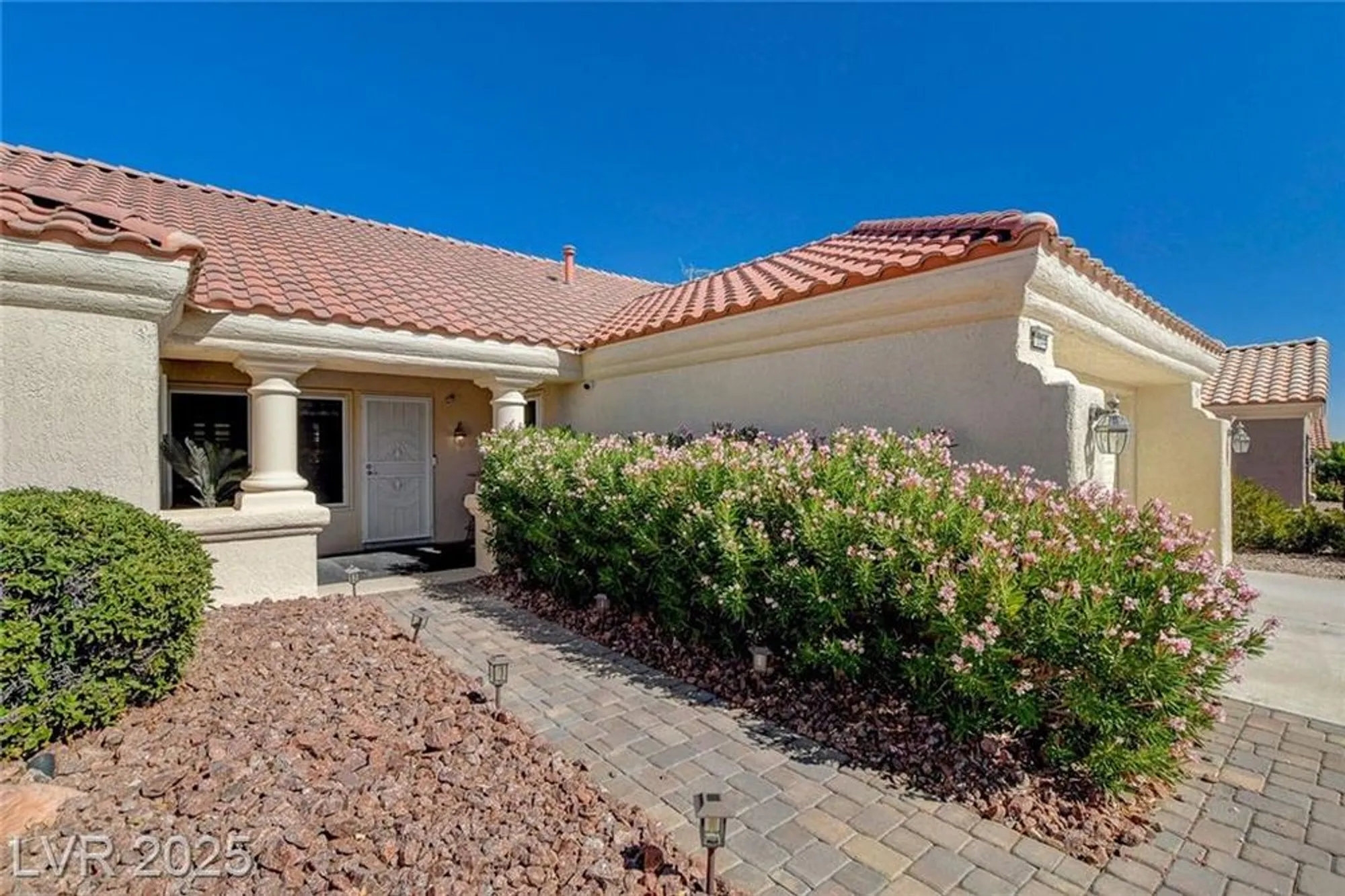 Property Slideshow image 13 of 42 | 10044 woodhouse dr, Las Vegas, NV, 89134