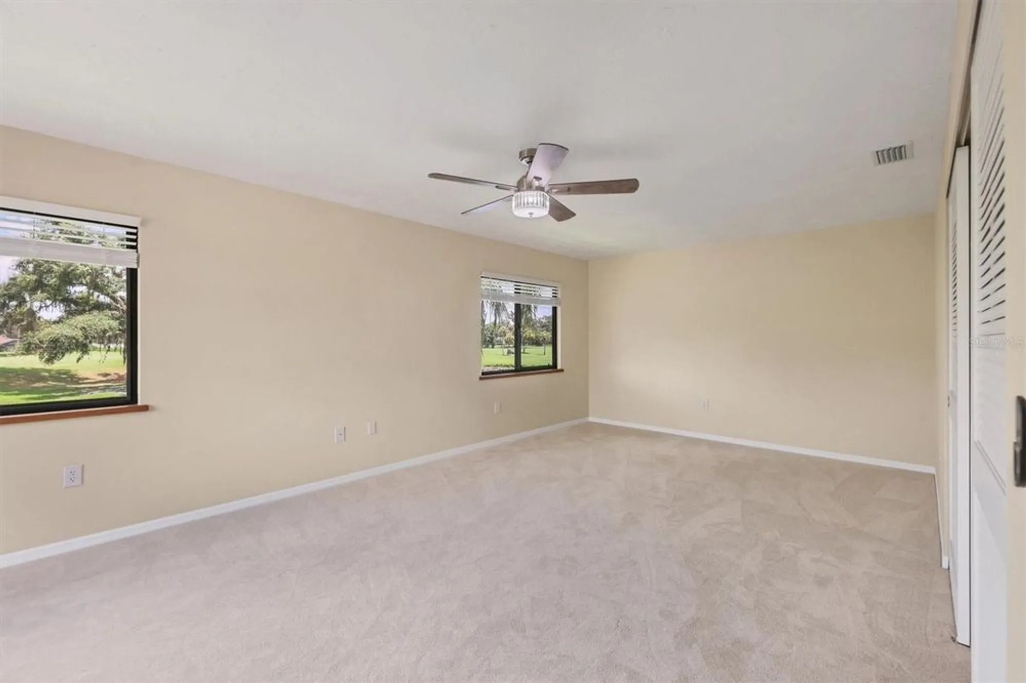 Property Slideshow image 43 of 78 | 4555 forest wood trl 23, Sarasota, FL, 34241