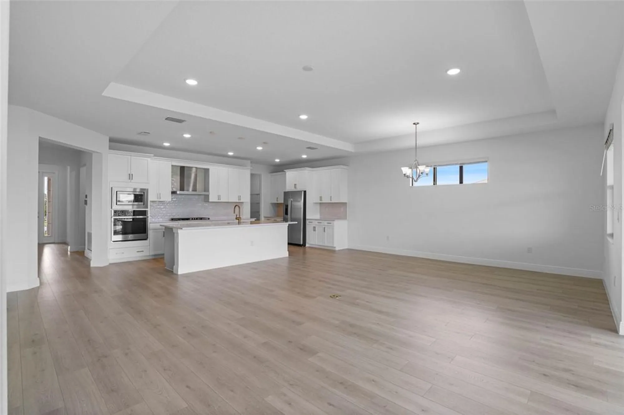 Property Slideshow image 19 of 62 | 18119 cresswind ter, Lakewood Ranch, FL, 34211