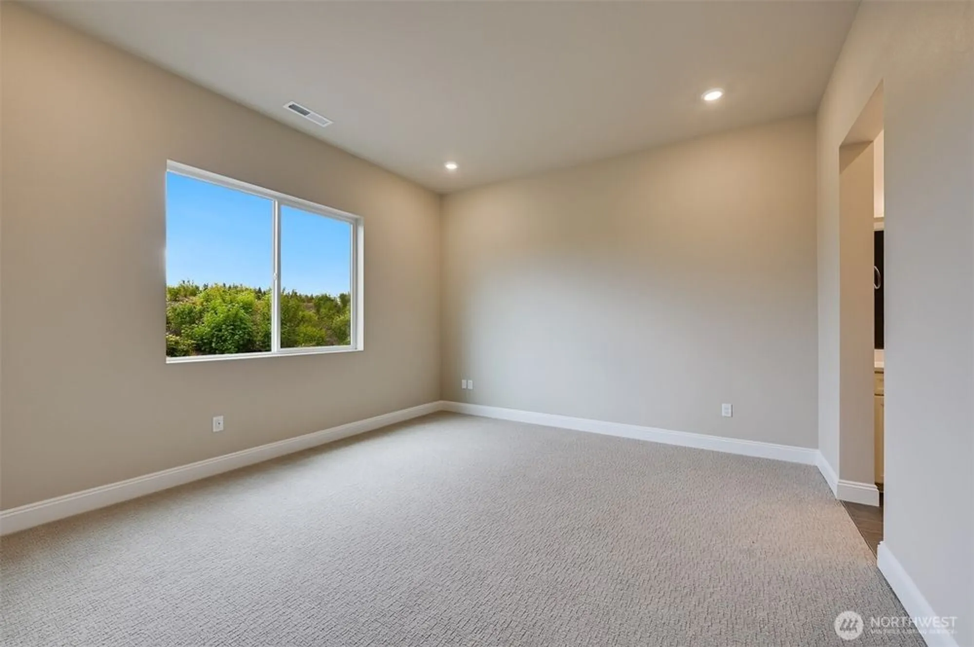 Property Slideshow image 24 of 33 | 20562 150th st e unit e, Bonney Lake, WA, 98391