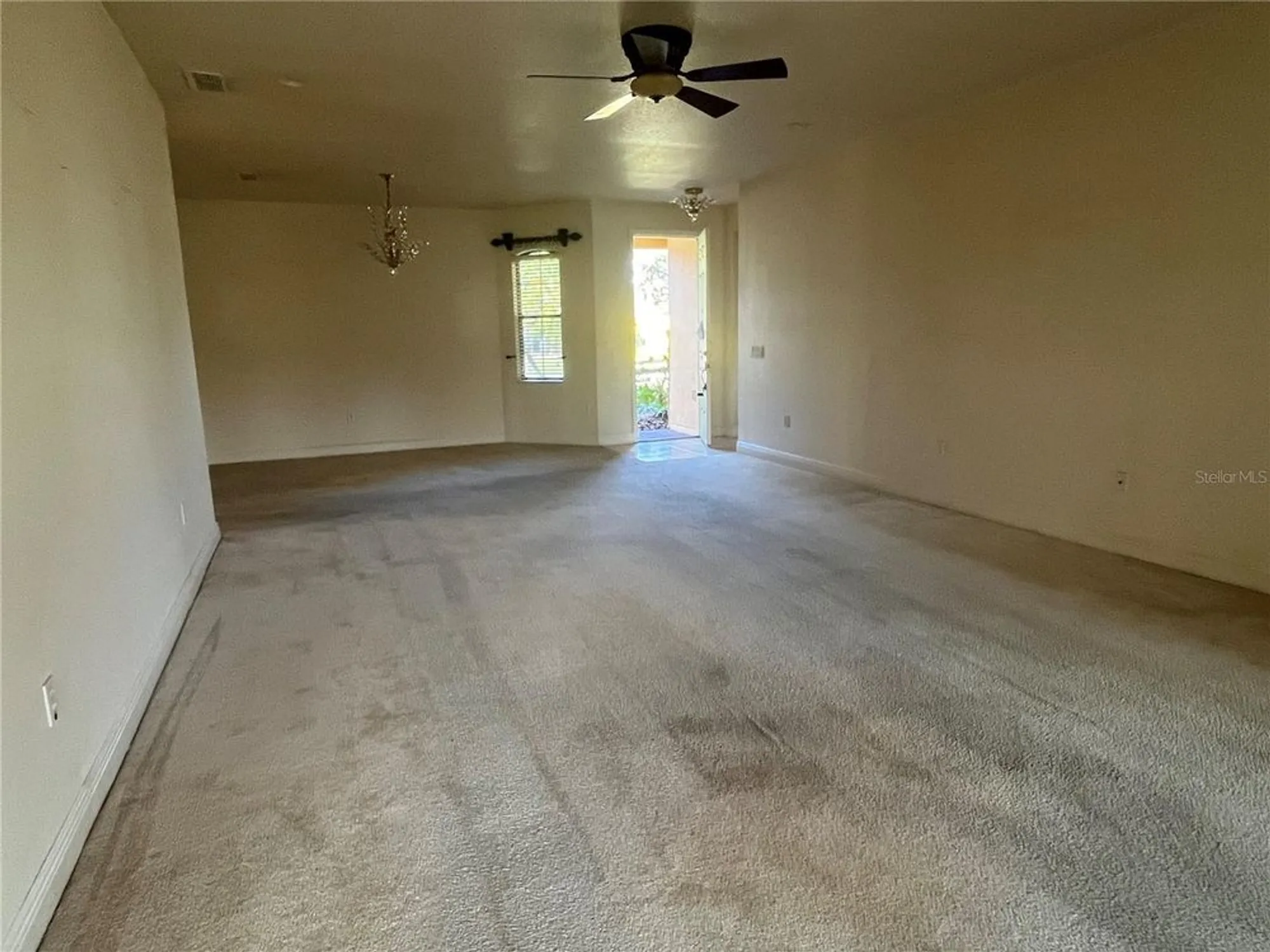 Property Slideshow image 5 of 25 | 223 monterey st, Kissimmee, FL, 34759