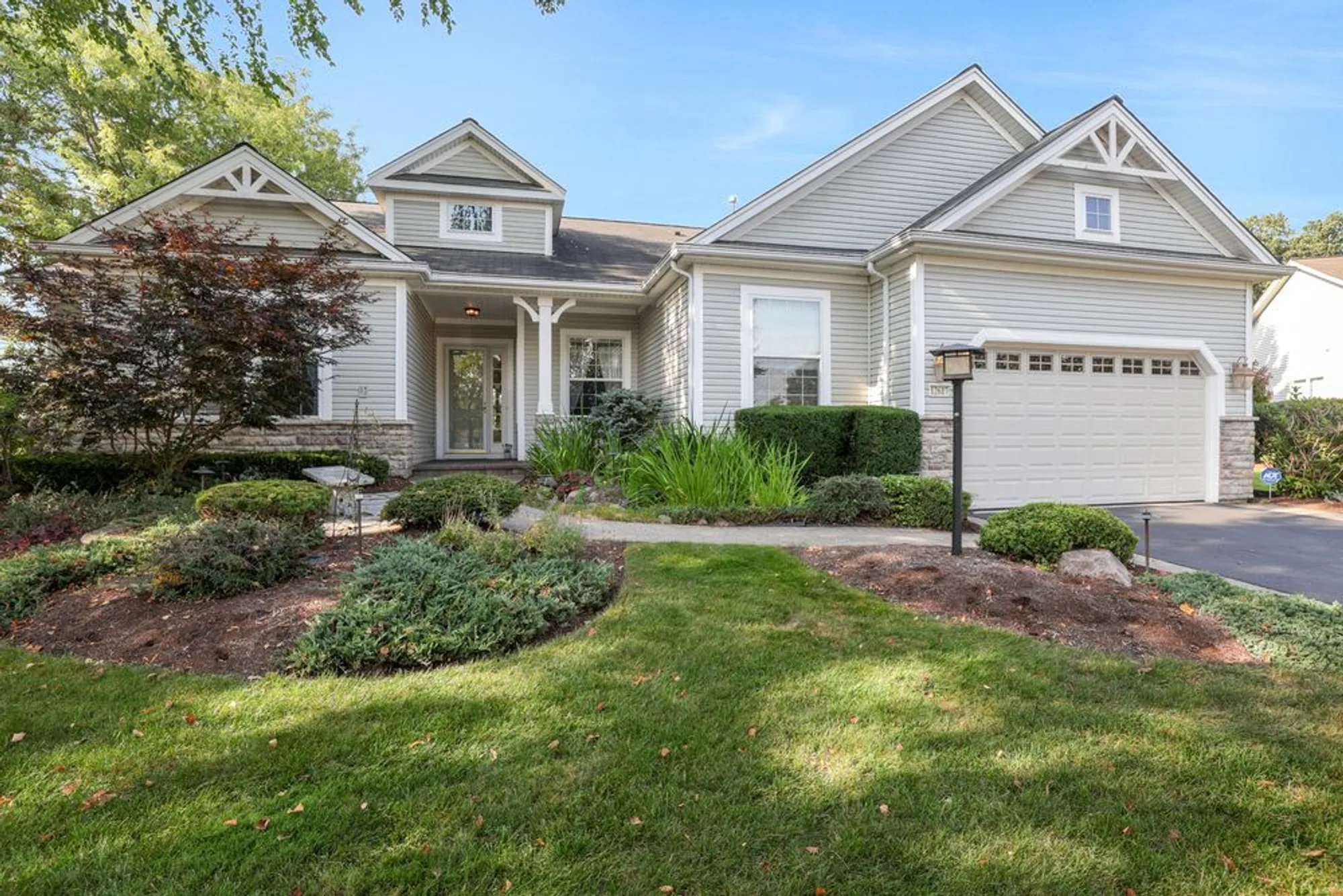 Property Slideshow image 1 of 36 | 12617 mulberry ct, Huntley, IL, 60142