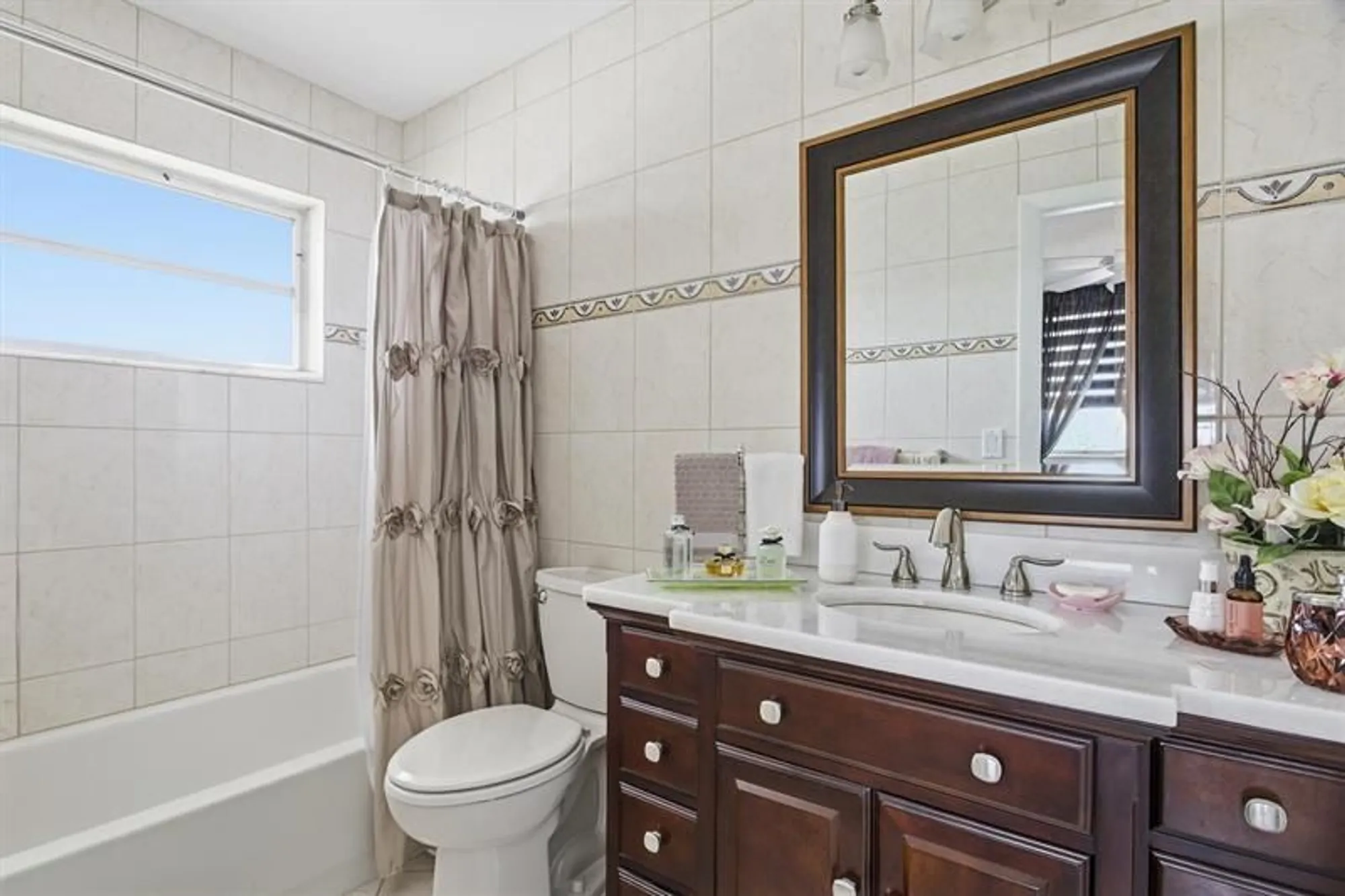 Property Slideshow image 21 of 44 | 2991 nw 46th ave 410, Lauderdale Lakes, FL, 33313