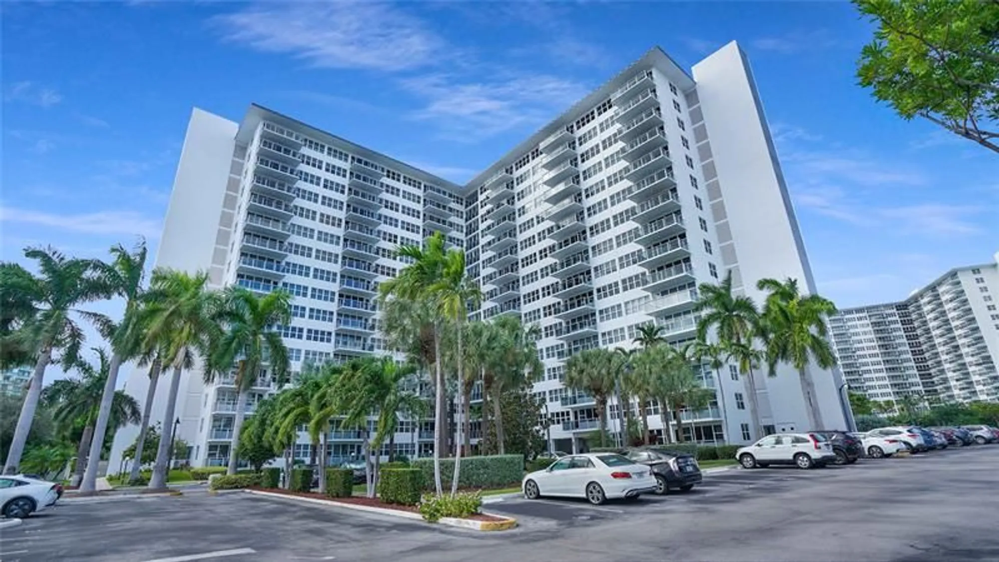Property Slideshow image 35 of 49 | 3333 ne 34th st 109, Fort Lauderdale, FL, 33308