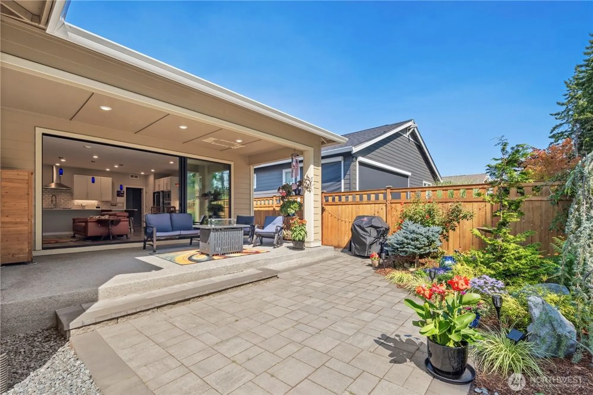 Property Slideshow image 5 of 37 | 15221 183rd ave e unit e, Bonney Lake, WA, 98391