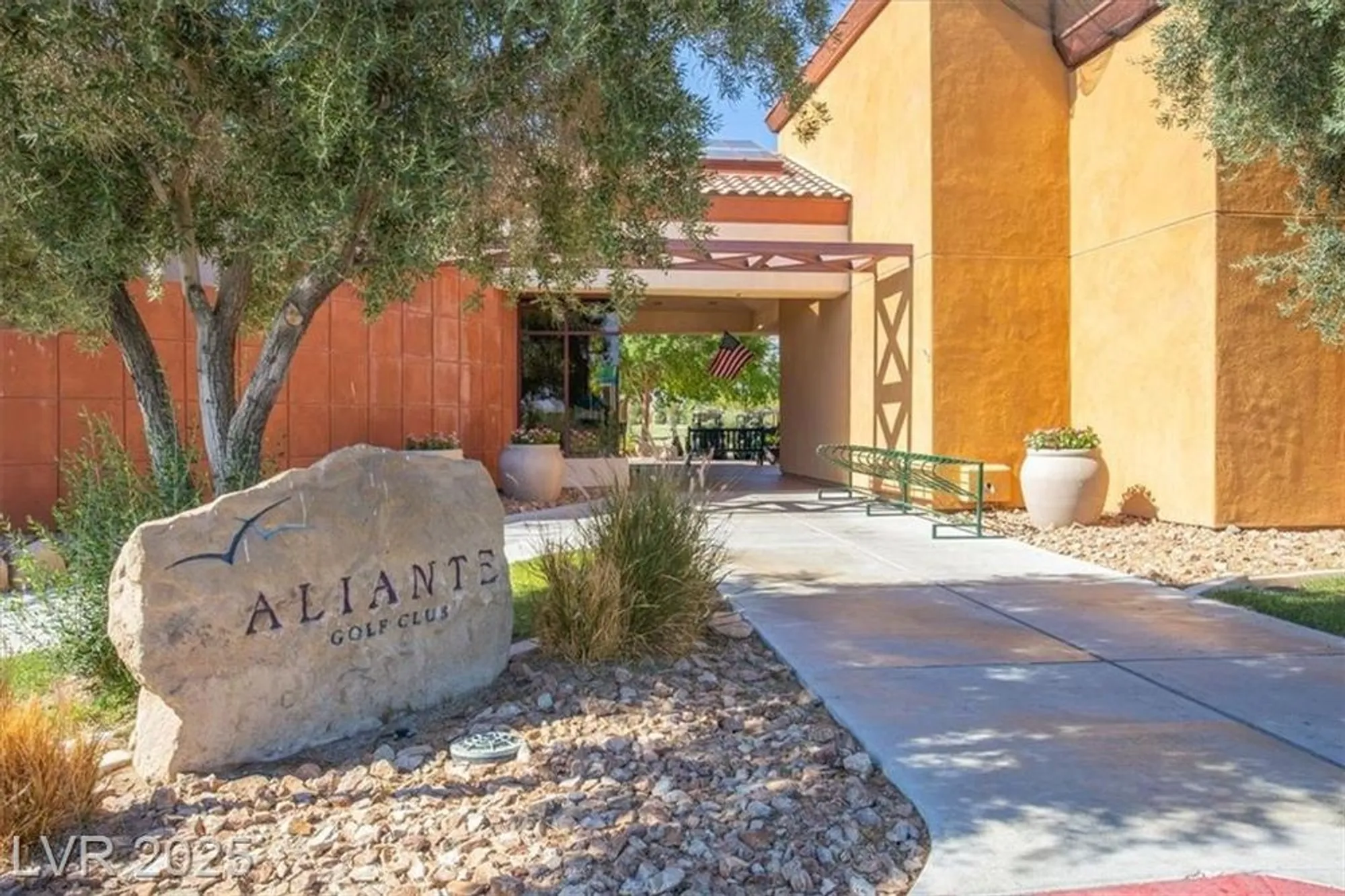 Property Slideshow image 43 of 52 | 7839 lyrebird dr, North Las Vegas, NV, 89084