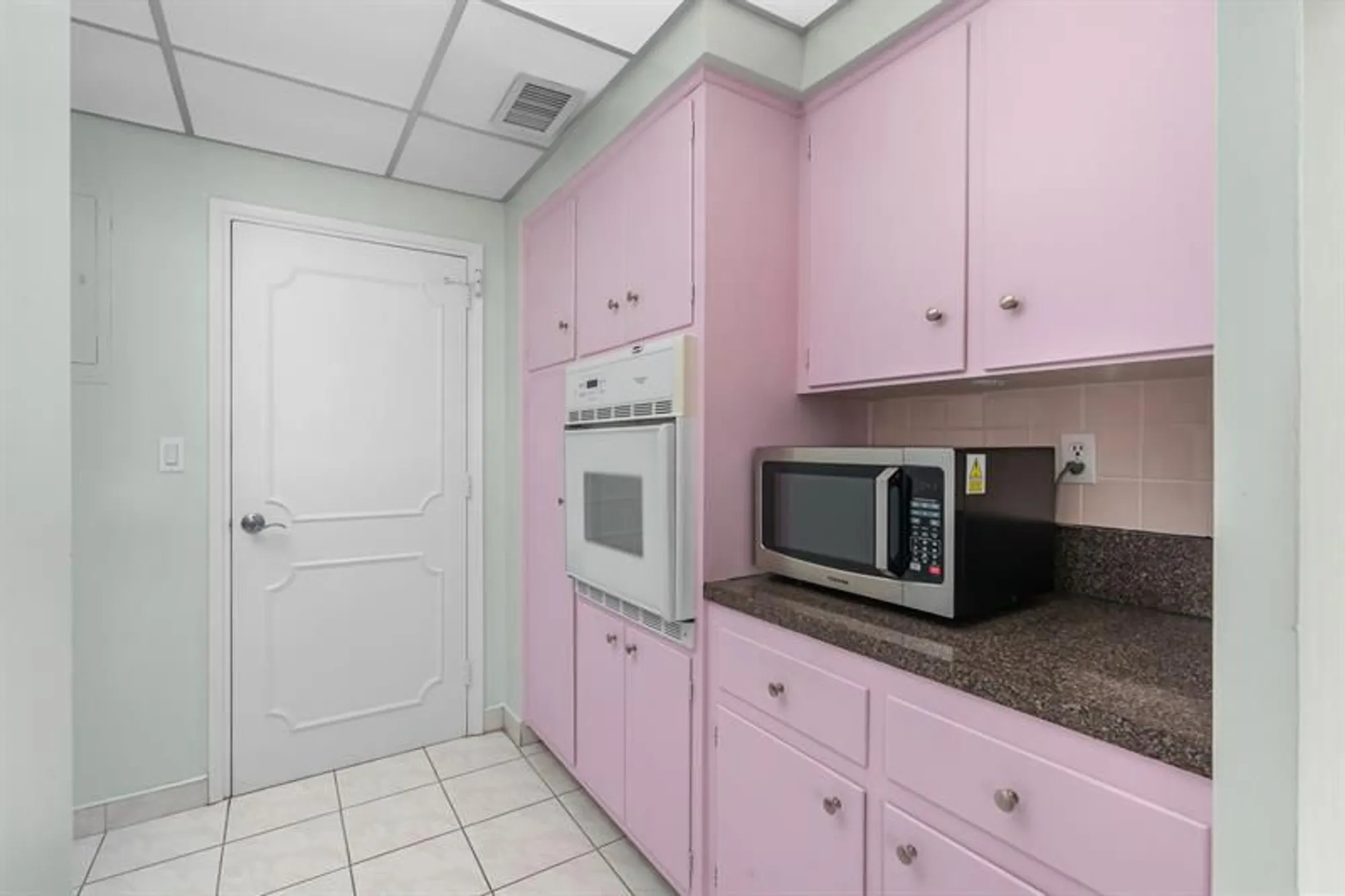 Property Slideshow image 15 of 48 | 3233 ne 34th st apt 1207, Fort Lauderdale, FL, 33308