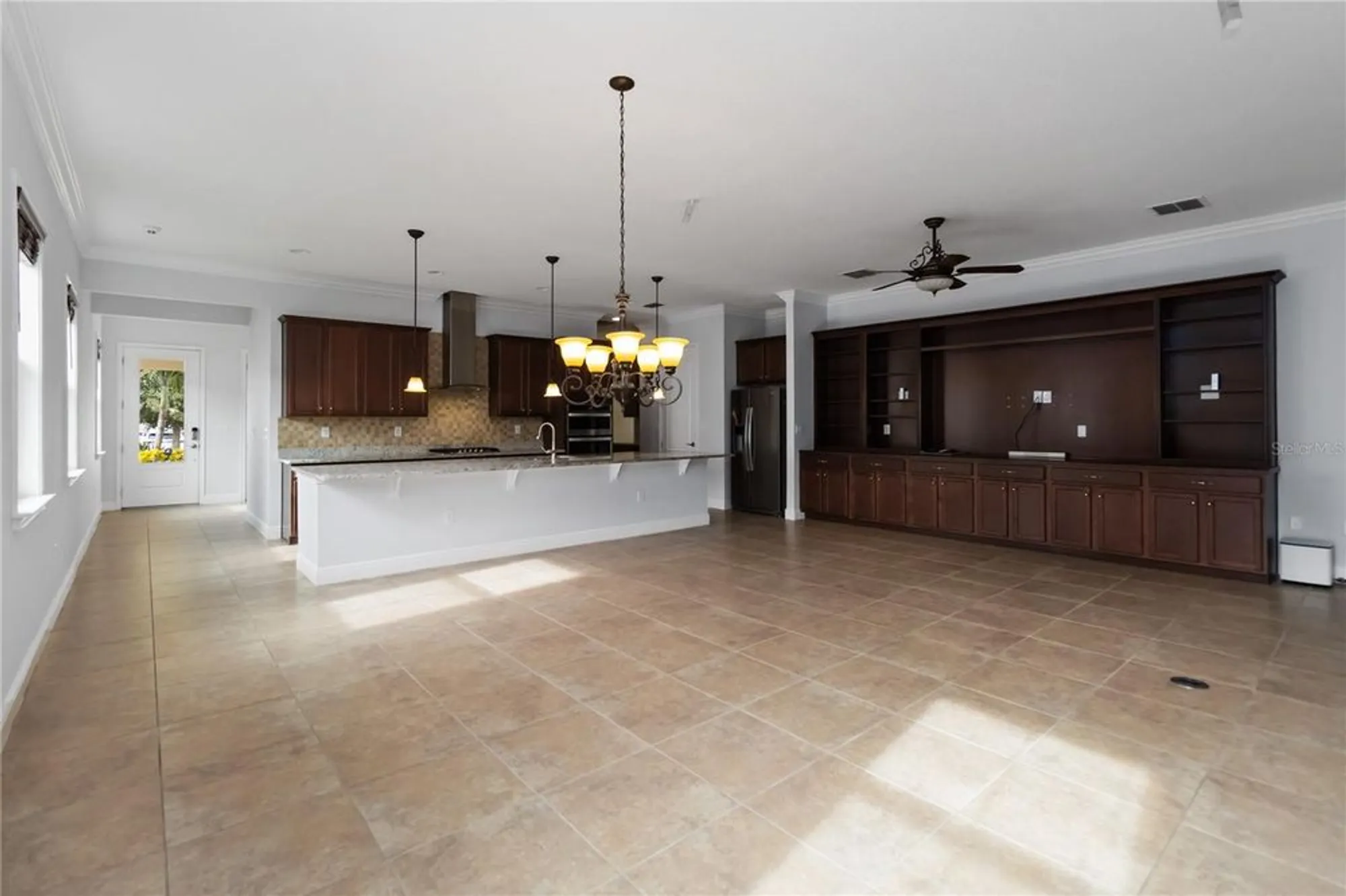 Property Slideshow image 11 of 54 | 5043 vantage ct, Saint Cloud, FL, 34772