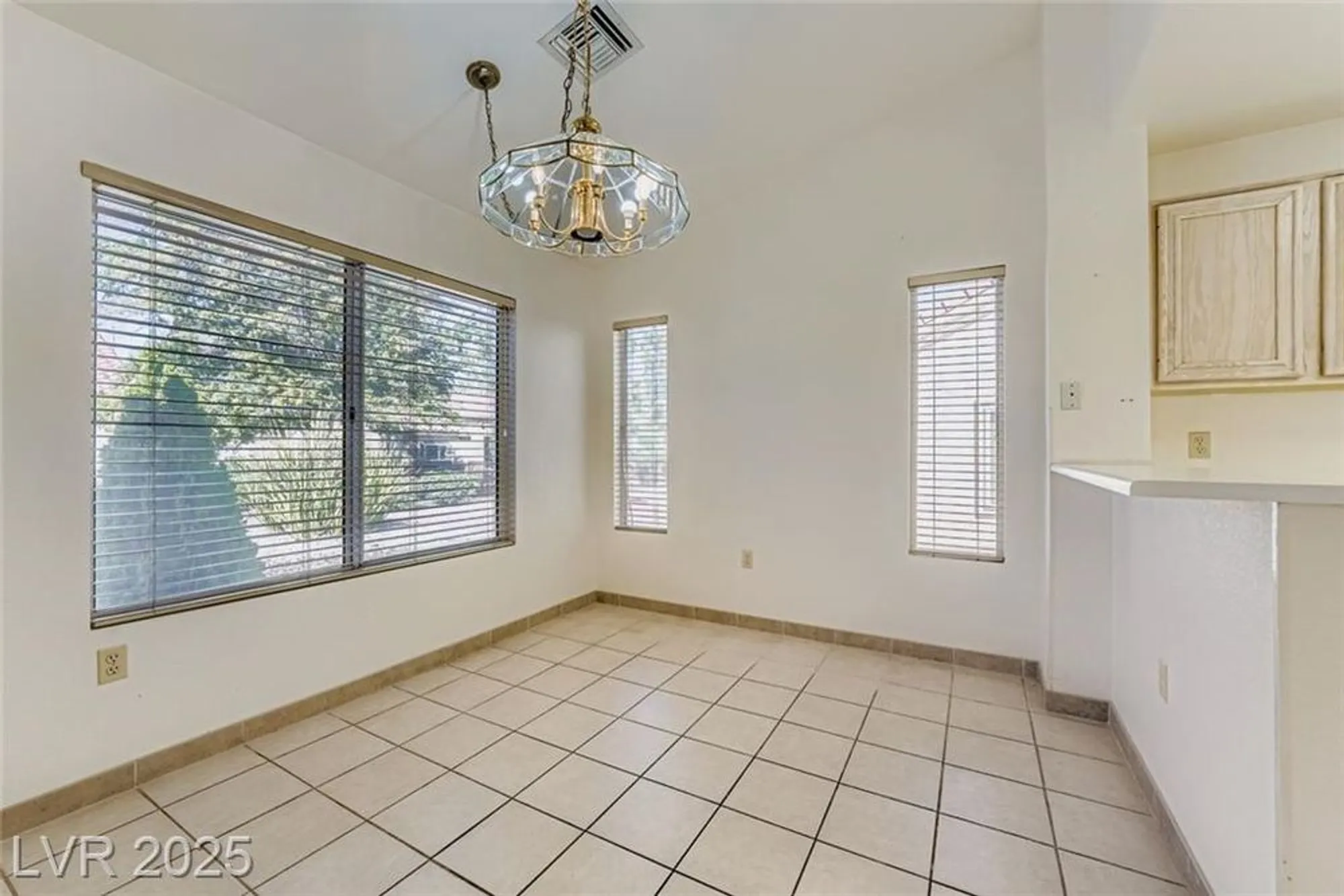 Property Slideshow image 15 of 38 | 8524 gull dr, Las Vegas, NV, 89134
