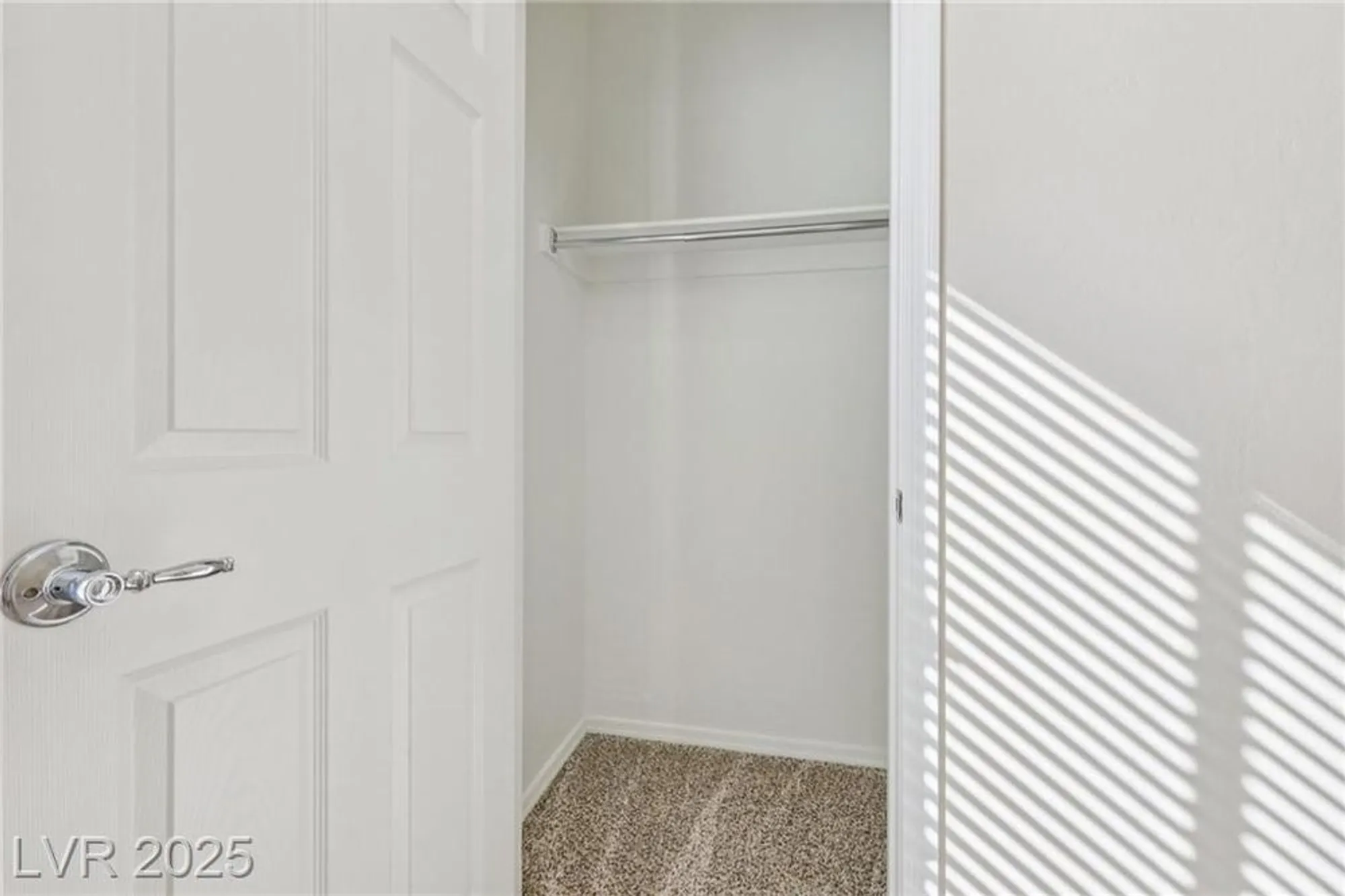 Property Slideshow image 39 of 48 | 3369 hackney horse ct, Las Vegas, NV, 89122