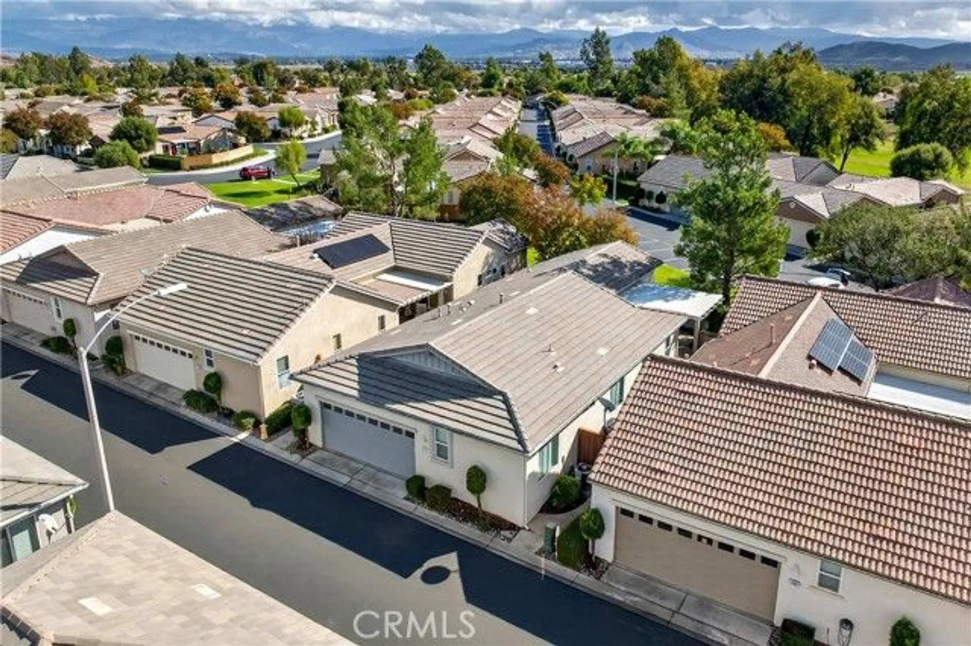 Property Slideshow image 5 of 61 | 215 firestone ln, Hemet, CA, 92545