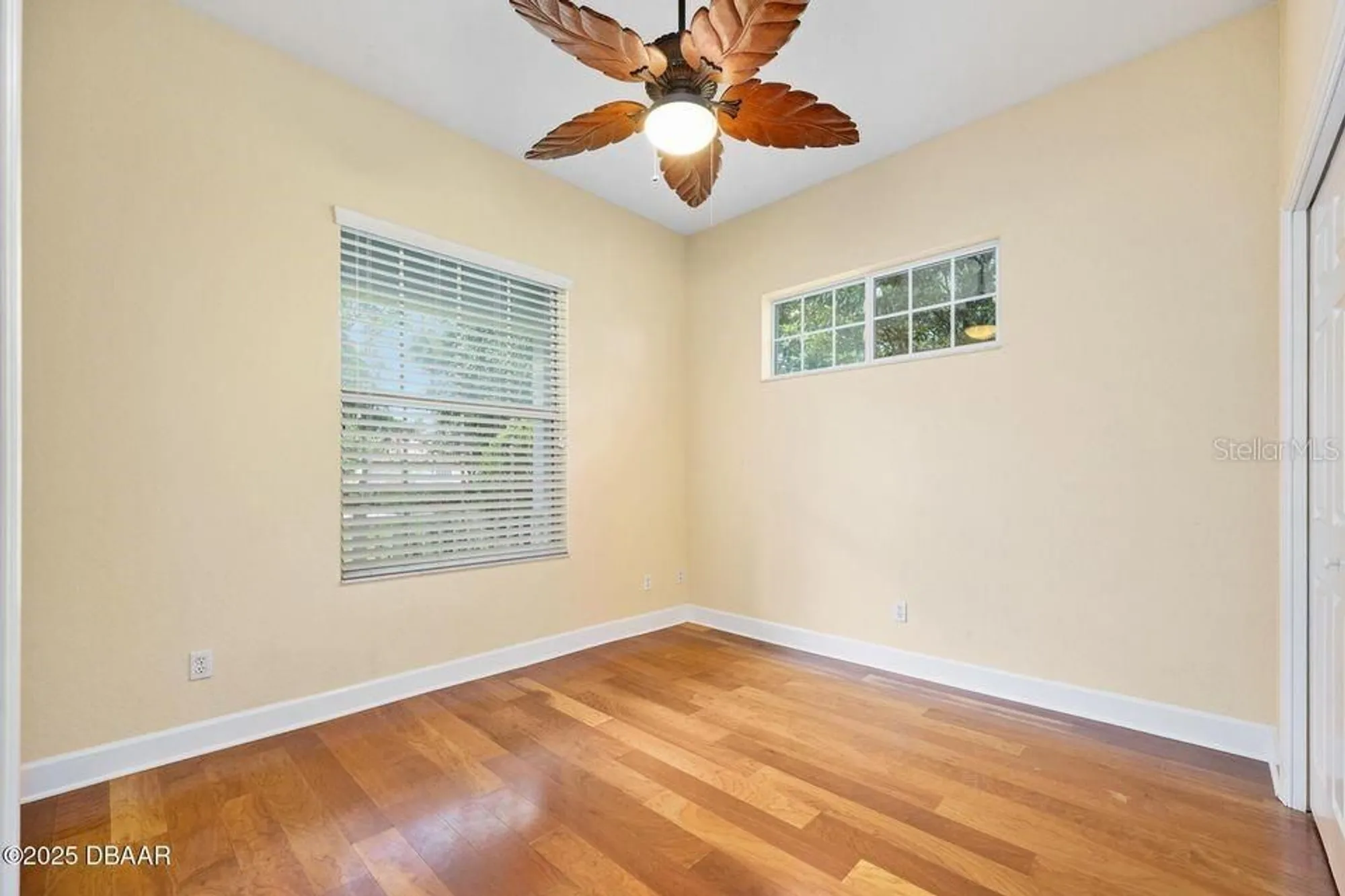 Property Slideshow image 7 of 70 | 3132 connemara dr, Ormond Beach, FL, 32174