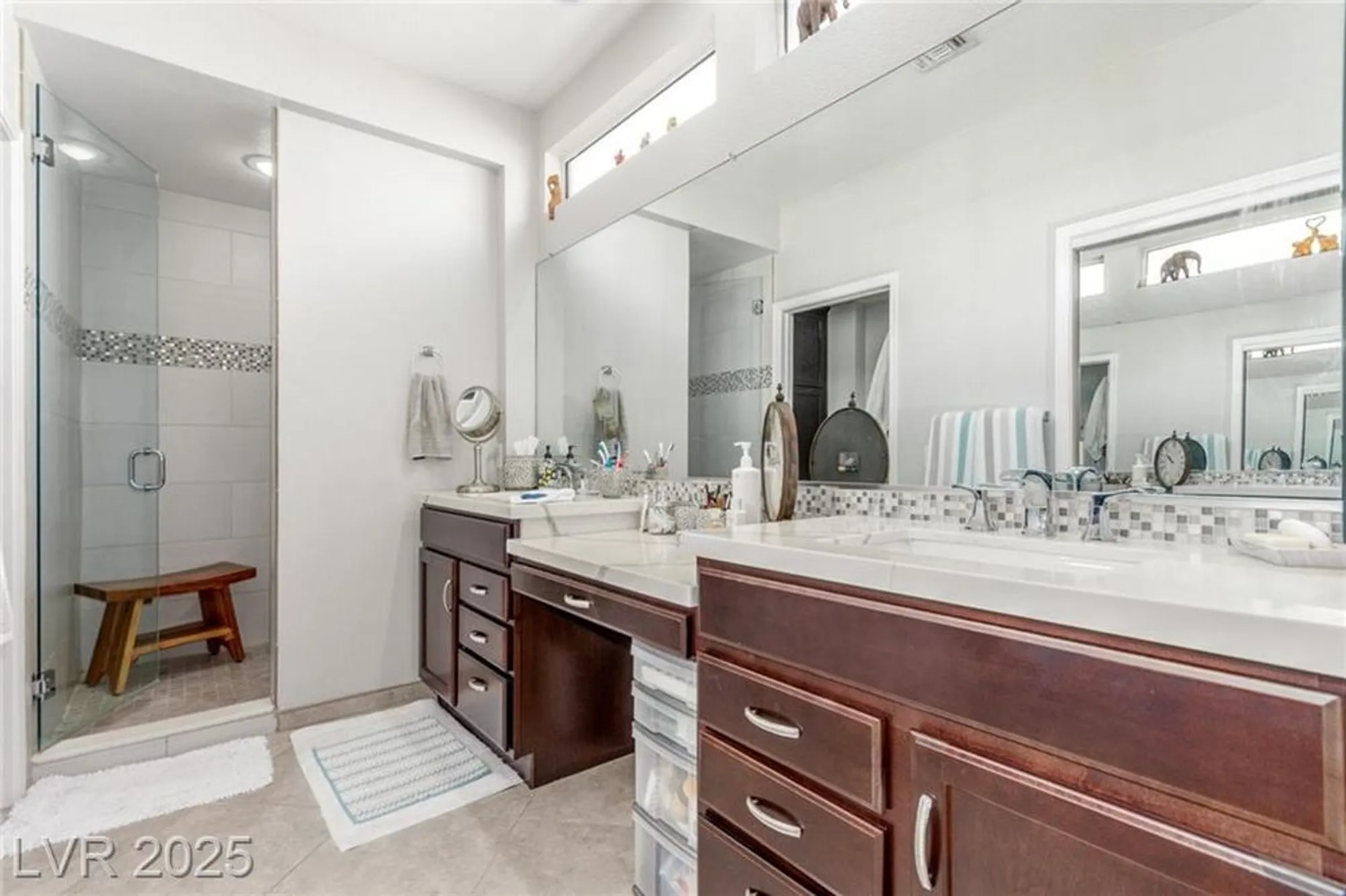 Property Slideshow image 22 of 30 | 2456 desert glen dr, Las Vegas, NV, 89134