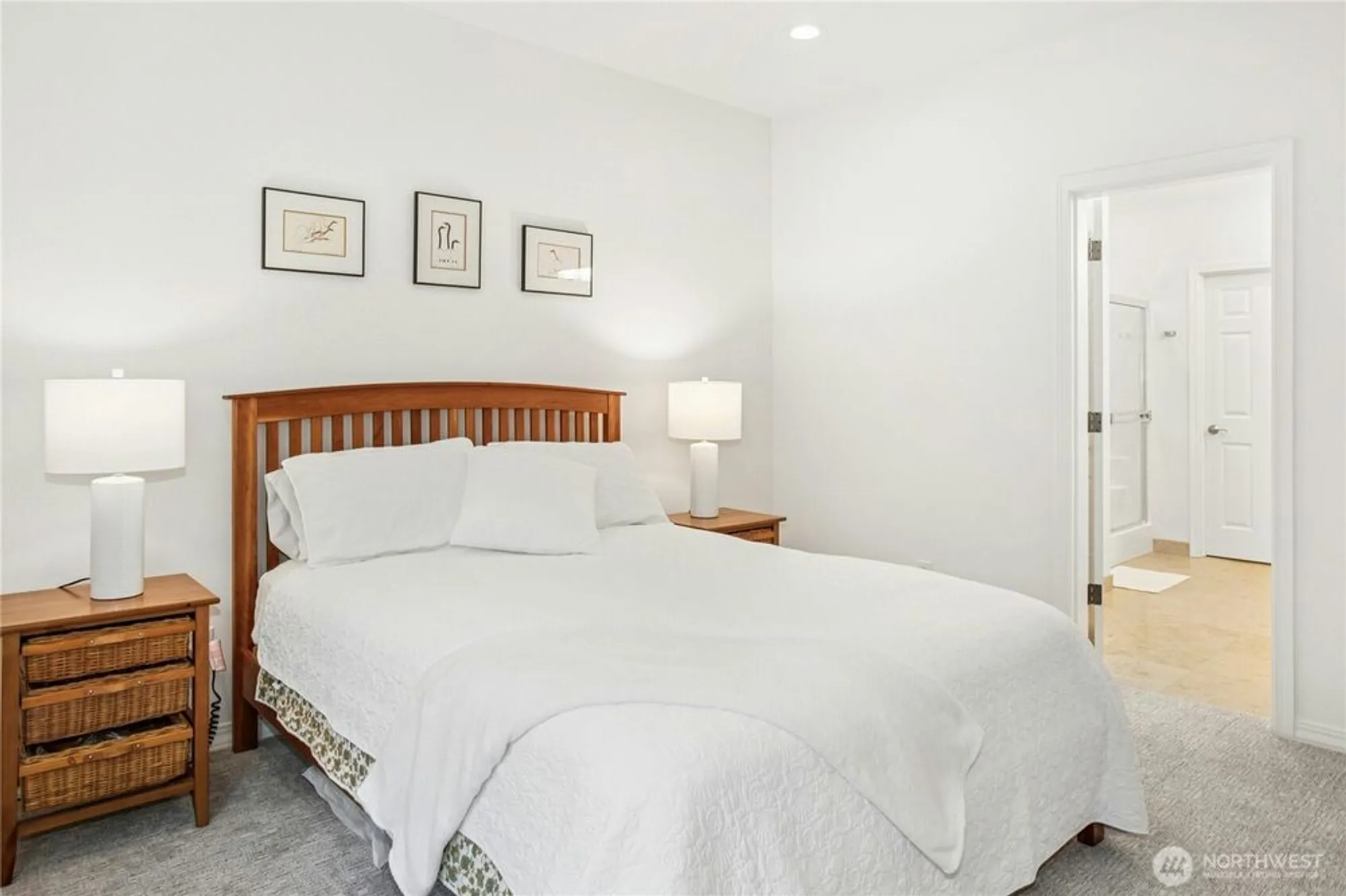 Property Slideshow image 10 of 25 | 22864 ne 130th st, Redmond, WA, 98053