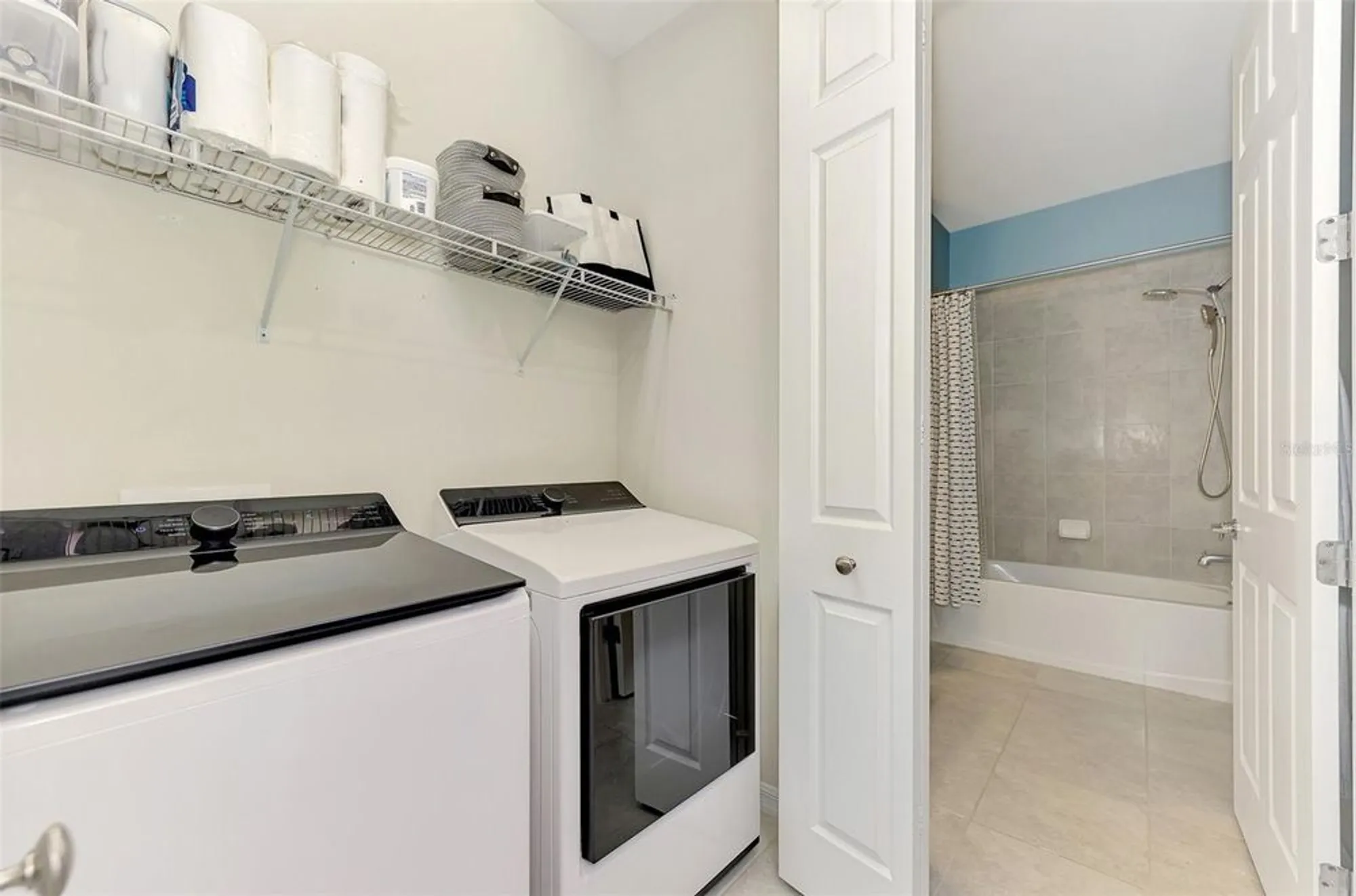 Property Slideshow image 42 of 56 | 18819 lanuvio st, Venice, FL, 34293