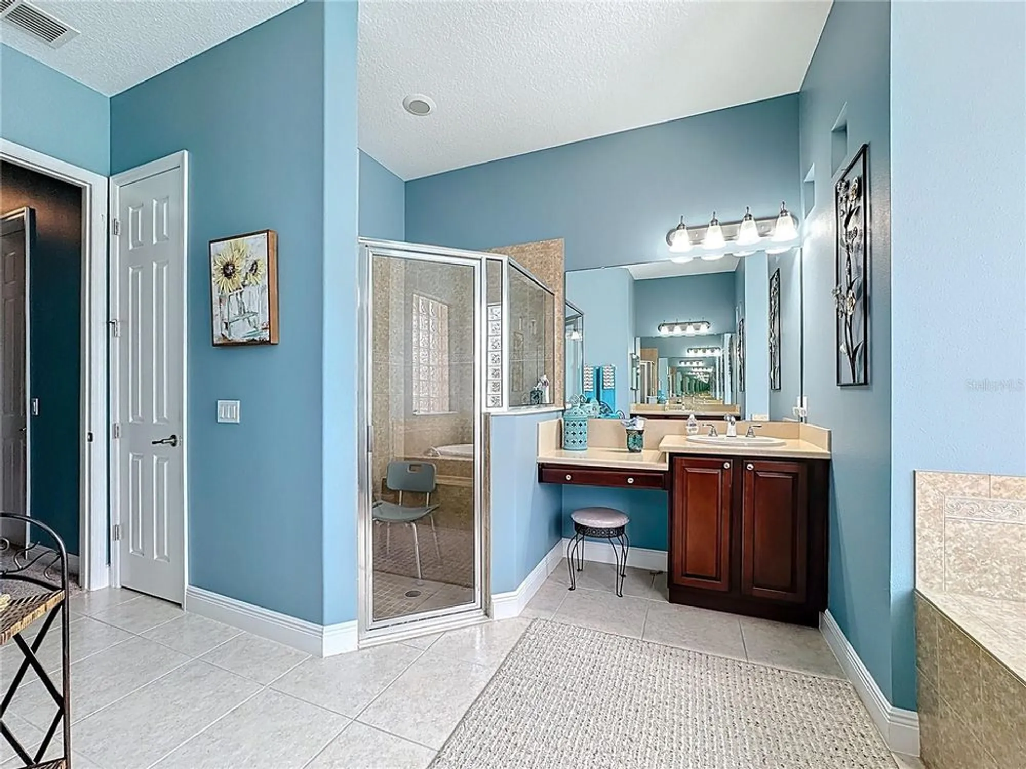 Property Slideshow image 31 of 79 | 670 carmel ln, Poinciana, FL, 34759