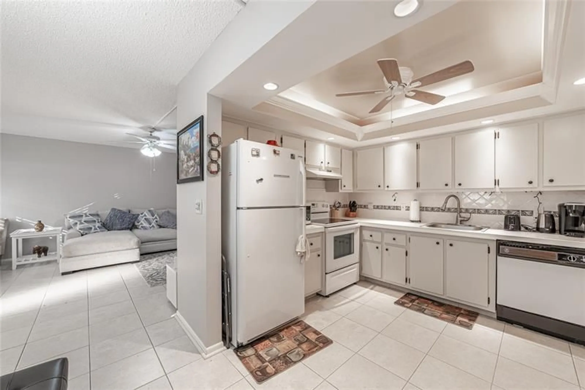 Property Slideshow image 9 of 27 | 1902 bermuda cir l4, Coconut Creek, FL, 33066