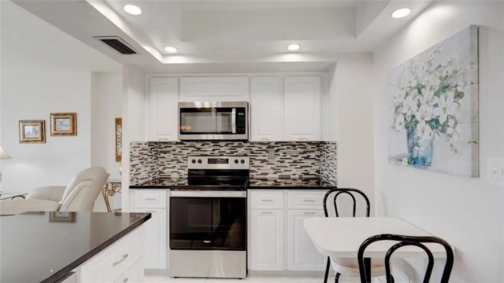 Property Slideshow image 8 of 40 | 3333 ne 34th st apt 811, Fort Lauderdale, FL, 33308