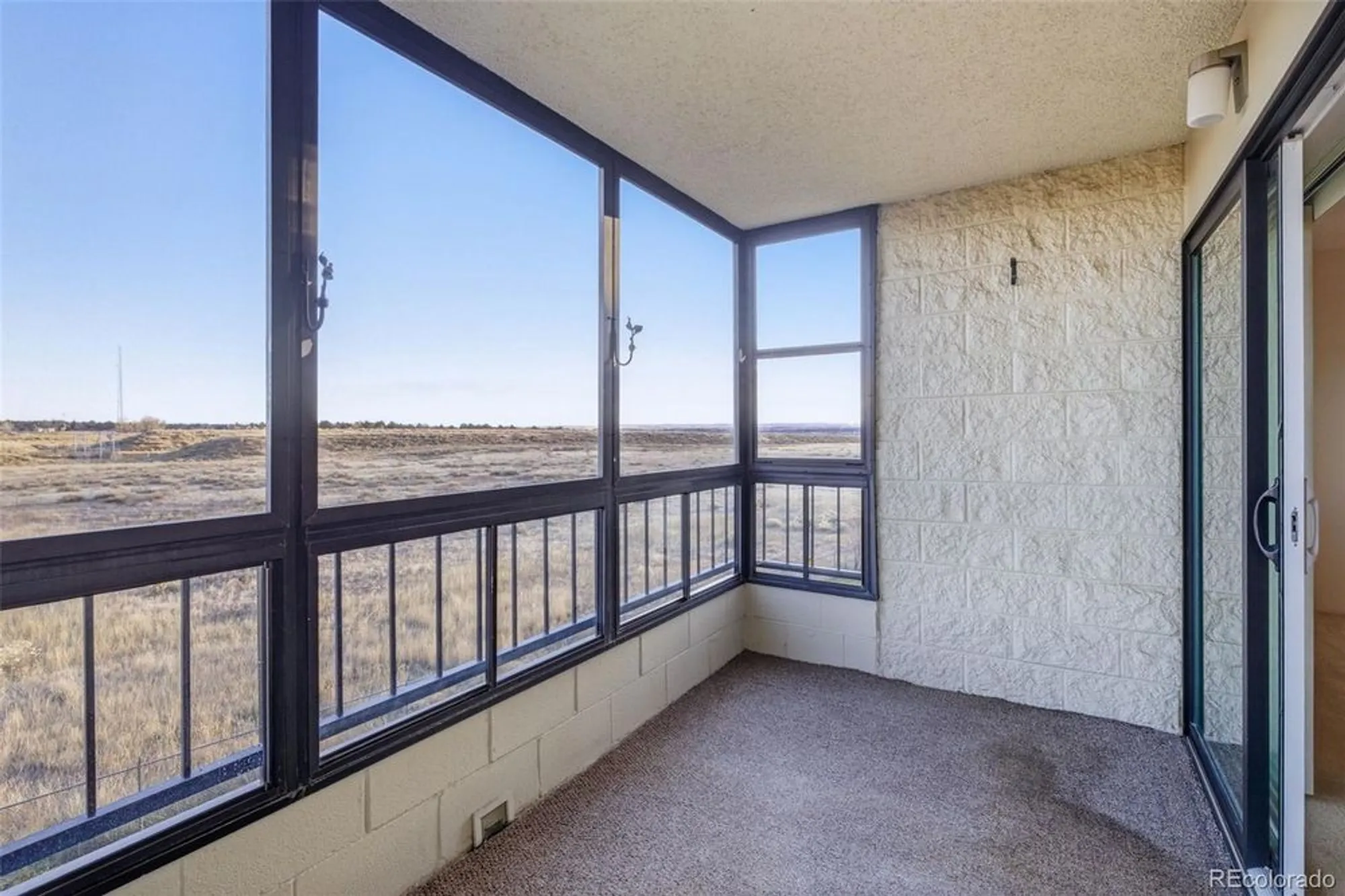 Property Slideshow image 10 of 49 | 13850 e marina dr apt 301, Aurora, CO, 80014