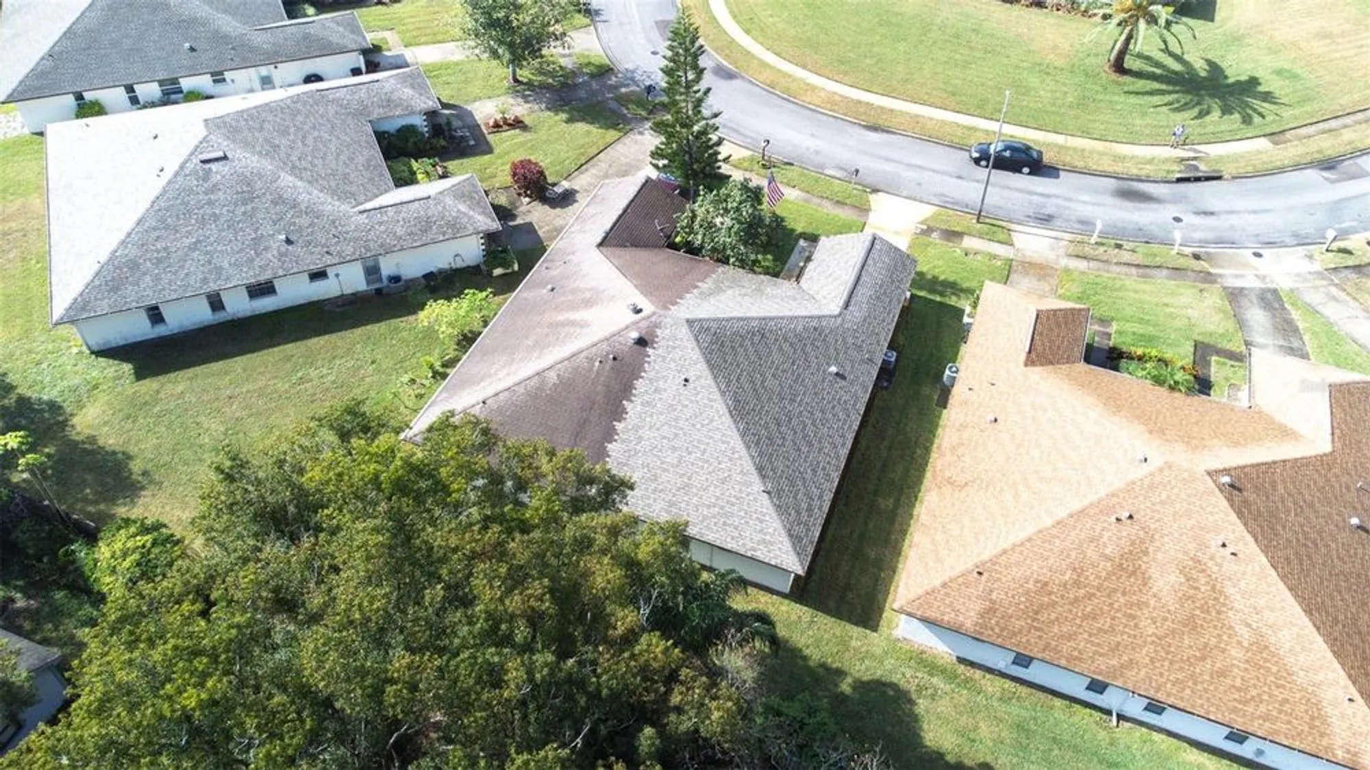 Property Slideshow image 46 of 62 | 3466 maclaren dr, Palm Harbor, FL, 34684