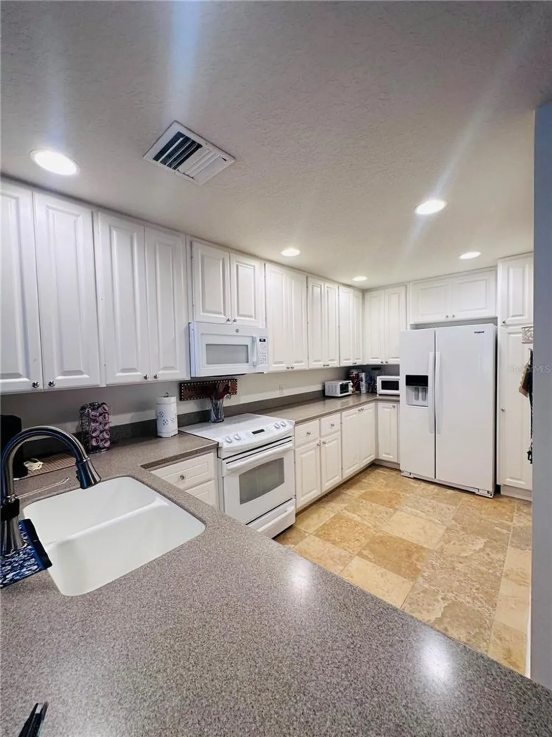 Property Slideshow image 6 of 30 | 11913 nautica dr, Orlando, FL, 32827