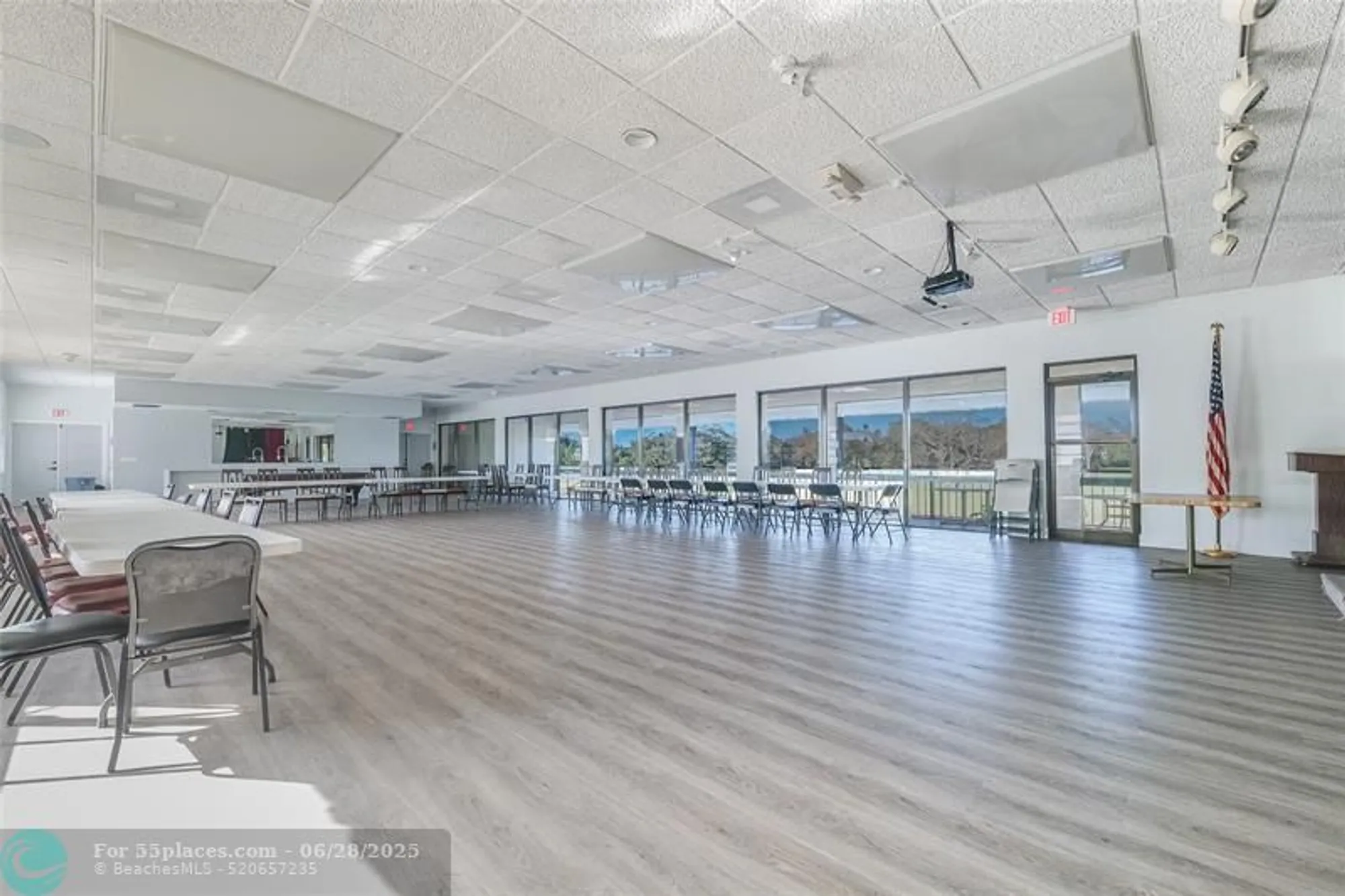 Property Slideshow image 40 of 57 | 3531 inverrary dr apt 407, Lauderhill, FL, 33319