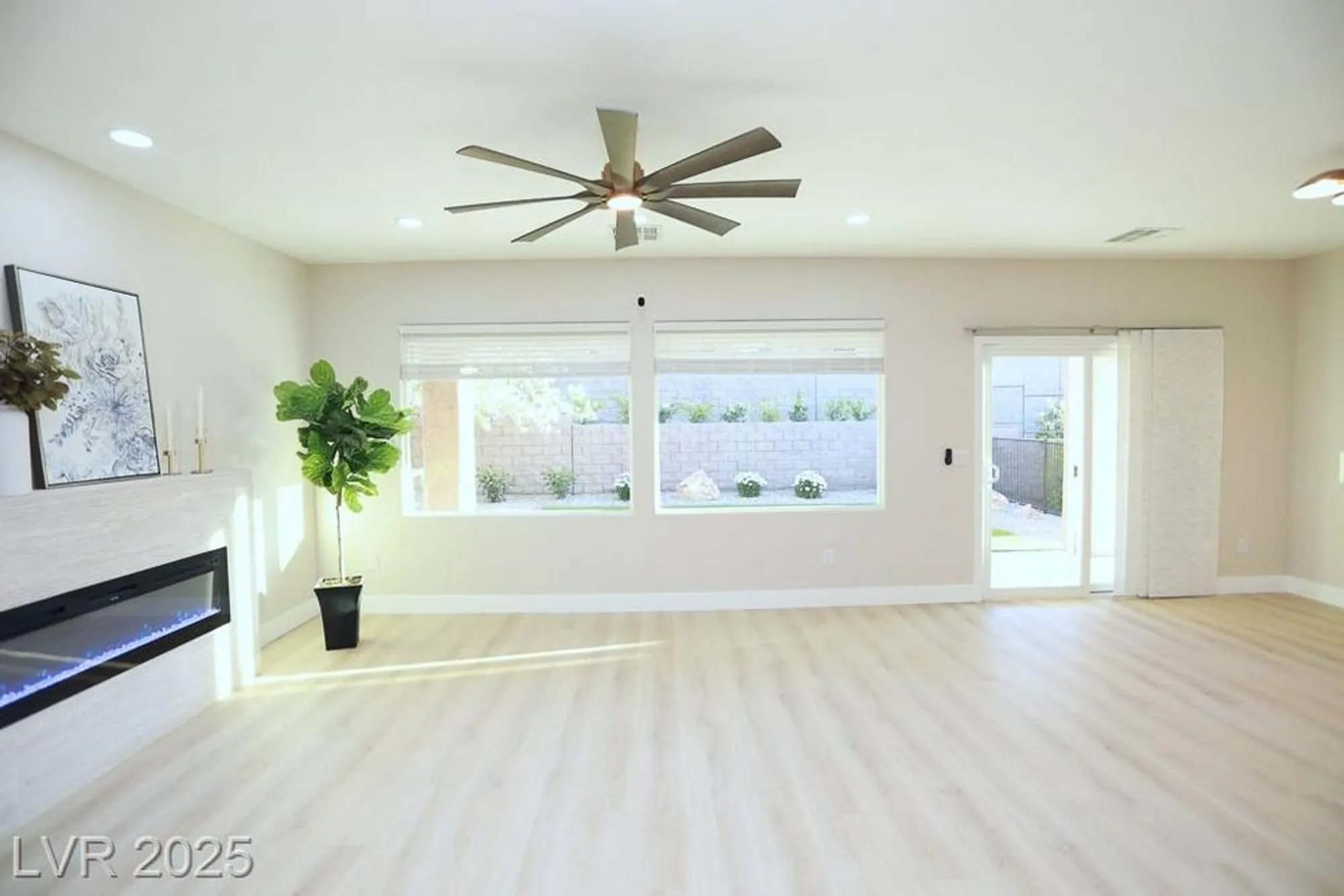 Property Slideshow image 13 of 41 | 2623 red planet st, Henderson, NV, 89044